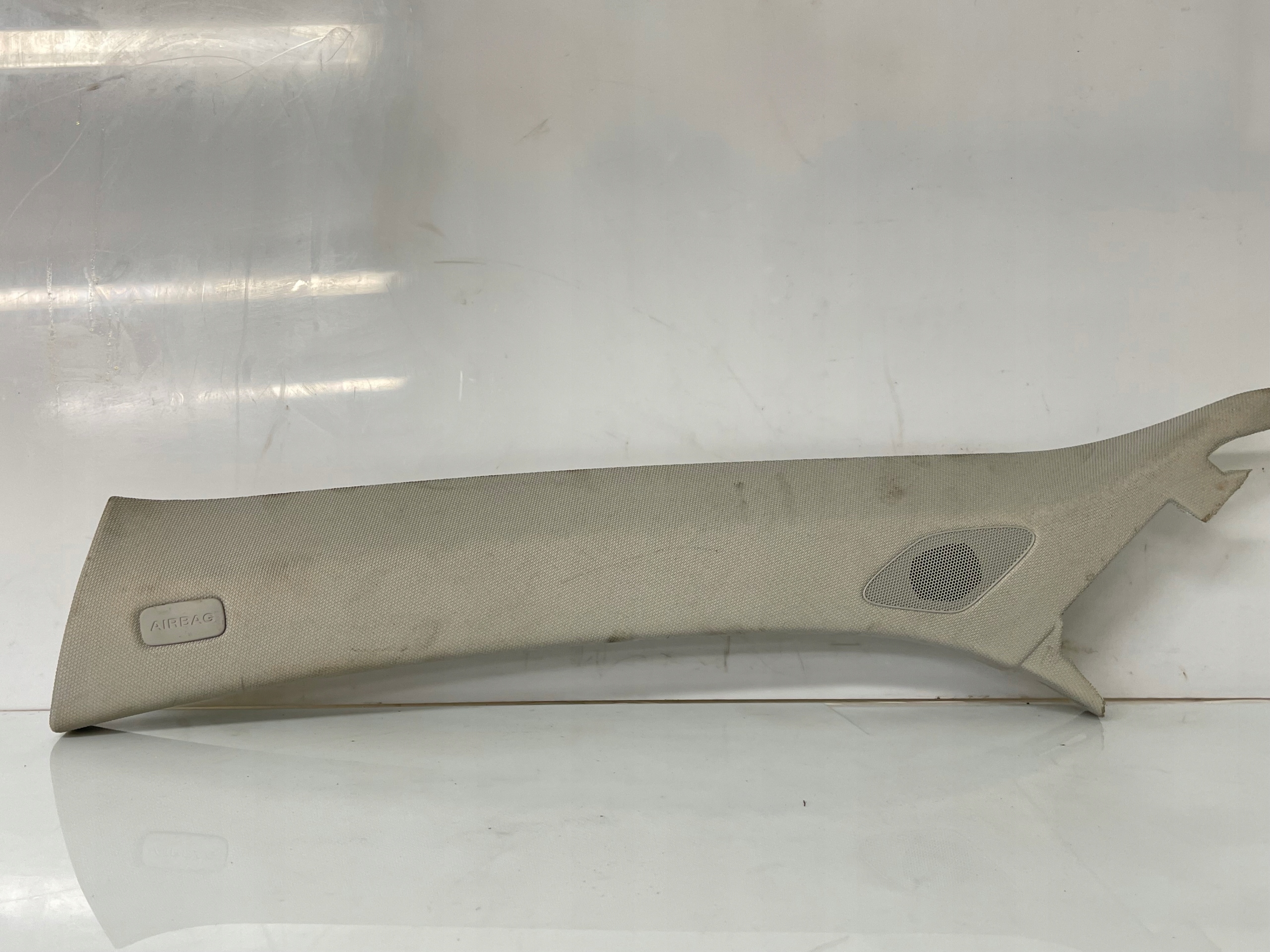 AUDI A3 8V sedan side SLUPKA A left 8V5867233A