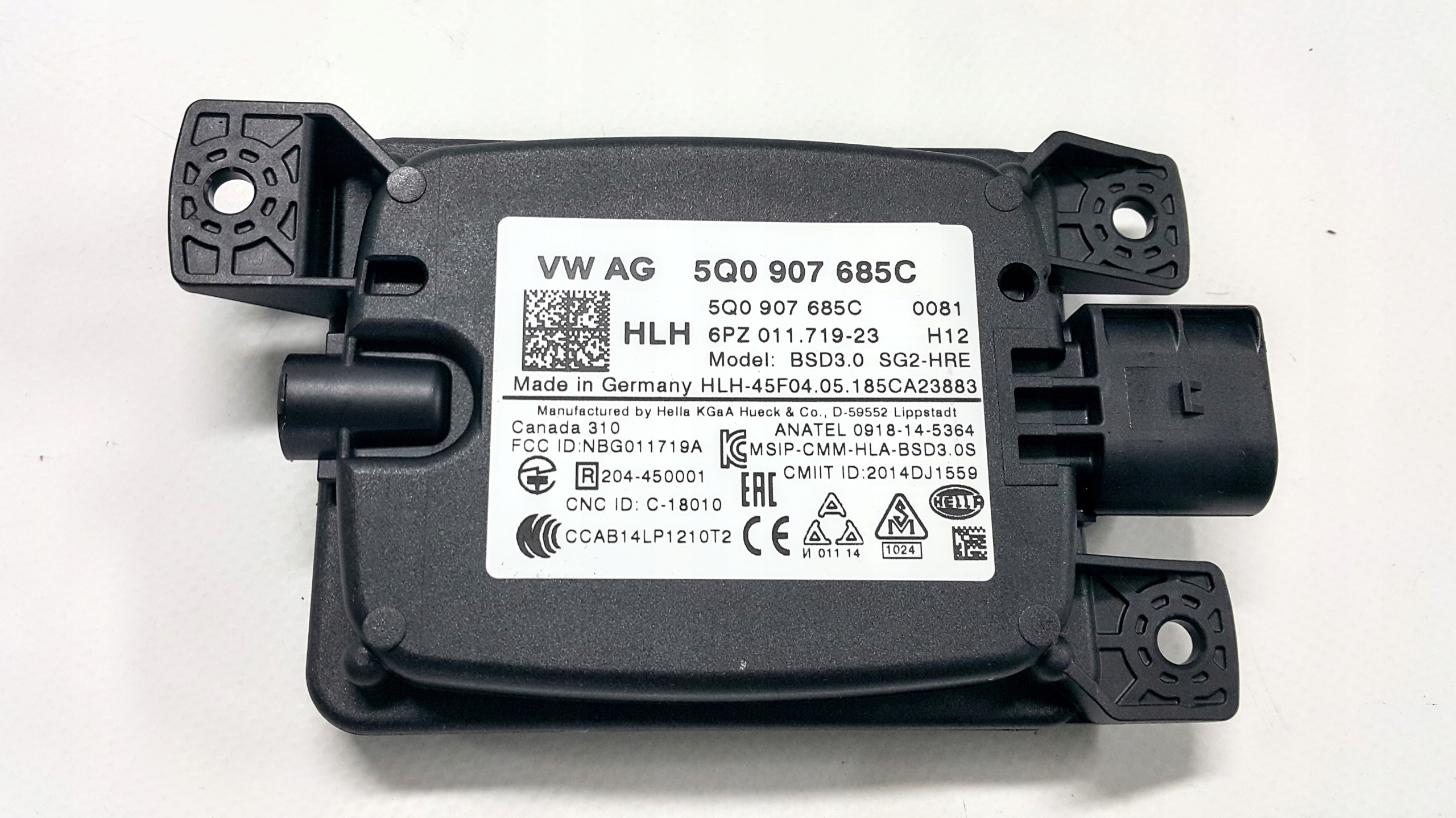 ASYSTENT RADAR PASA VW 5G0907686C 5G0907685C KPL Typ samochodu 4x4/SUV Samochody osobowe