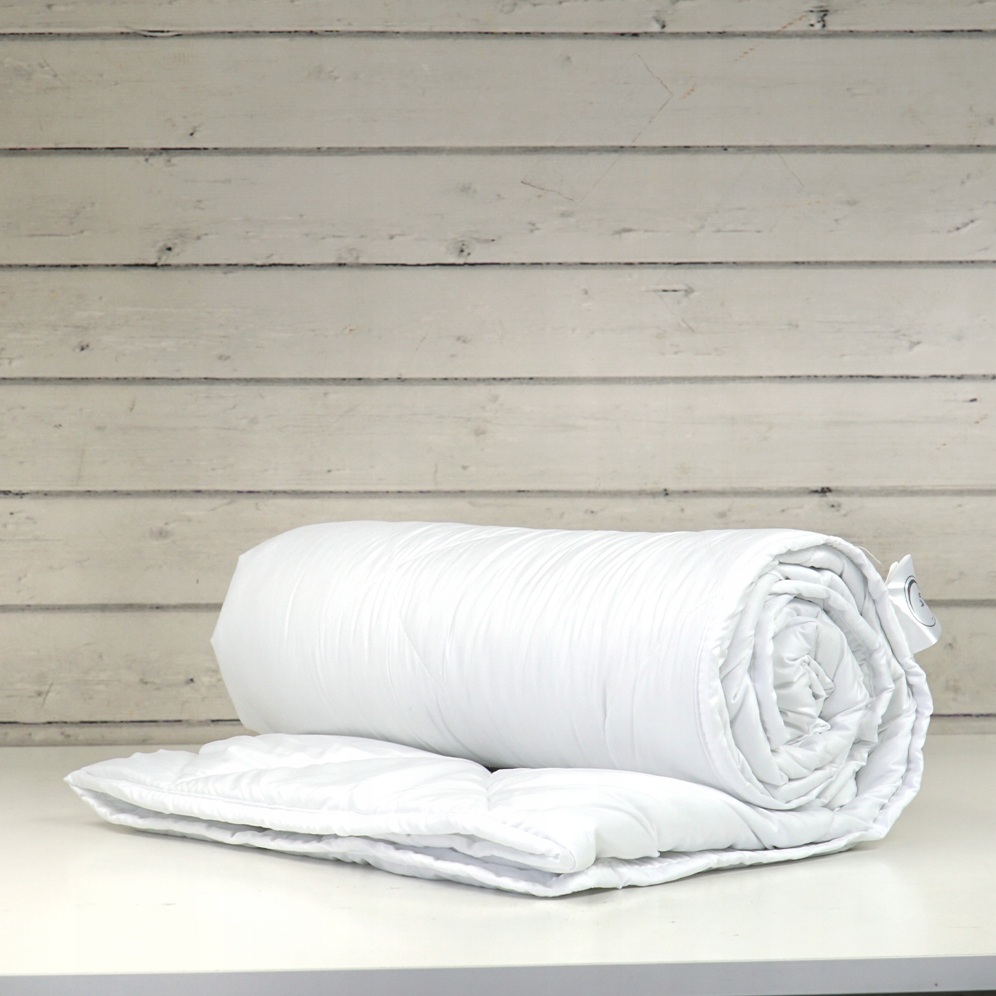 Polska Letnia Cienka Kołdra ULTRALEKKA 220x200 cm Kolor dominujący biel