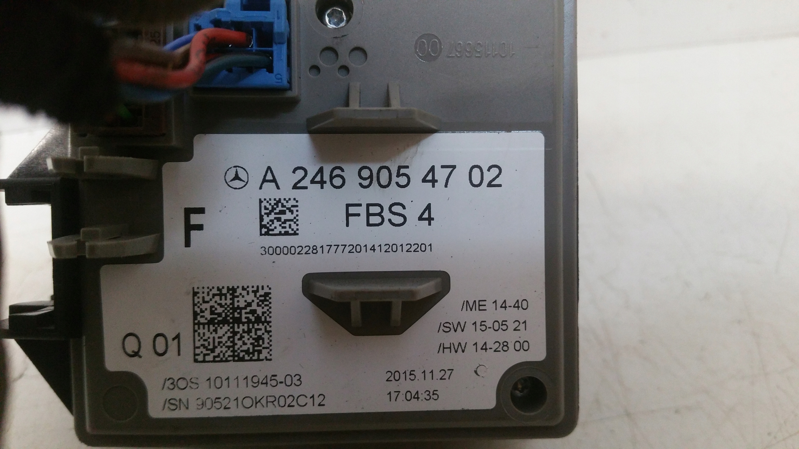 ignition 2469054702 Mercedes C117 CLA
