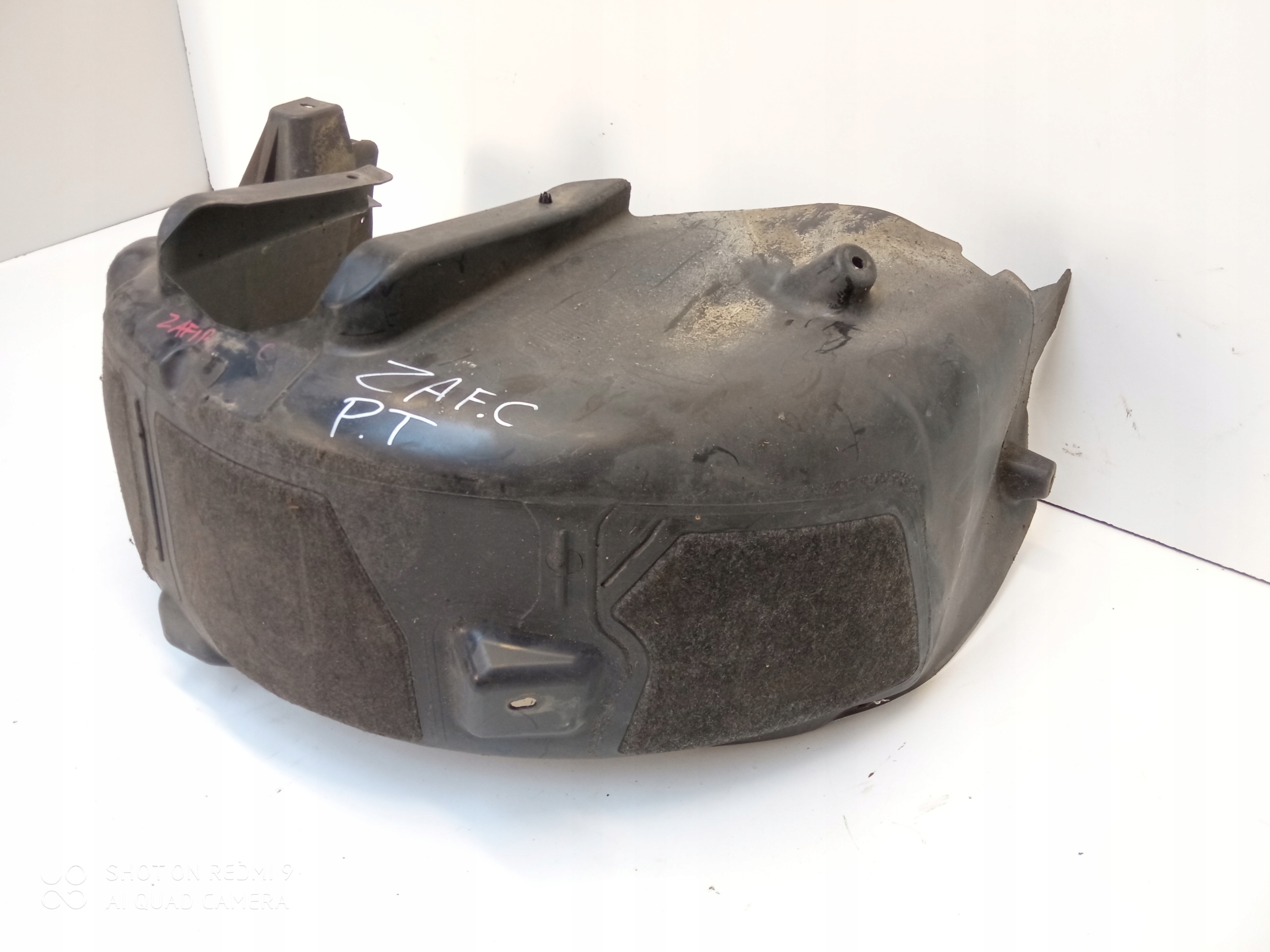 OPEL ZAFIRA C mudguard right rear.