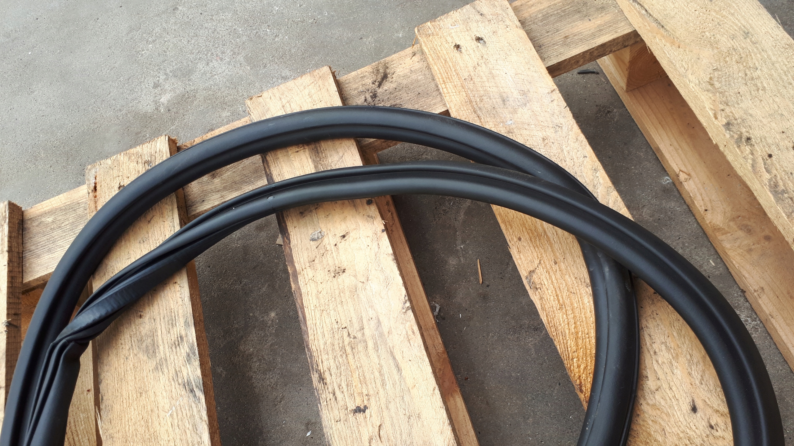 A3 8Y gasket door left right front sedan