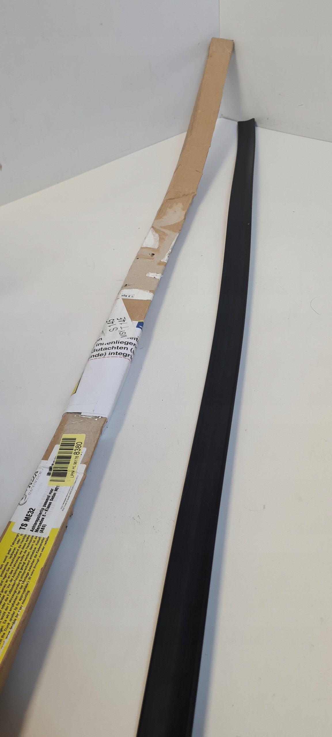 Tylny spojler RDX RACEDESIGN TS ME32 Mercedes-Benz Klasy E Sedan W212 mat Producent części Inny