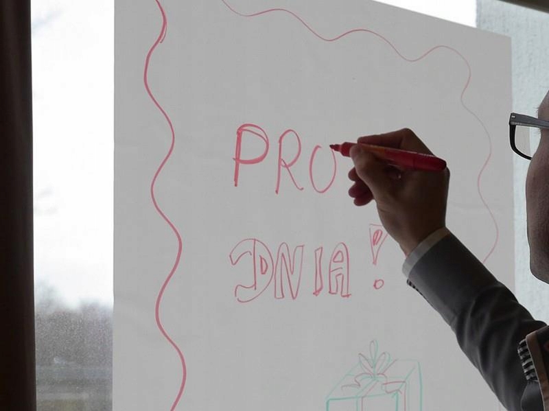 Folia Tablica Flipchart Typ EasyFlip Rolka Wygodna Suchościeralna Solidna Rodzaj flipcharta ścienny