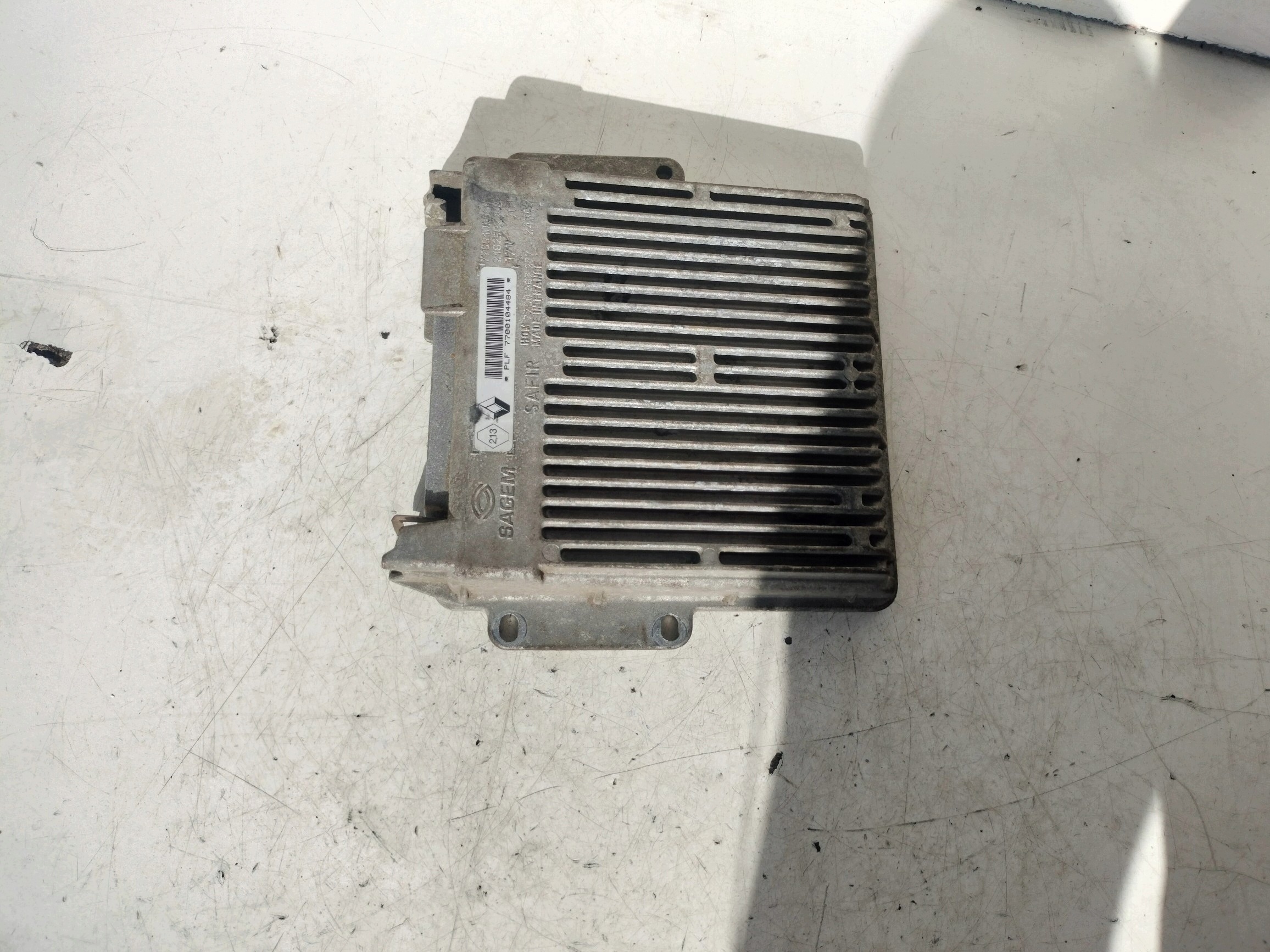 RENAULT TWINGO e 1.2 centralina motore 7700104484