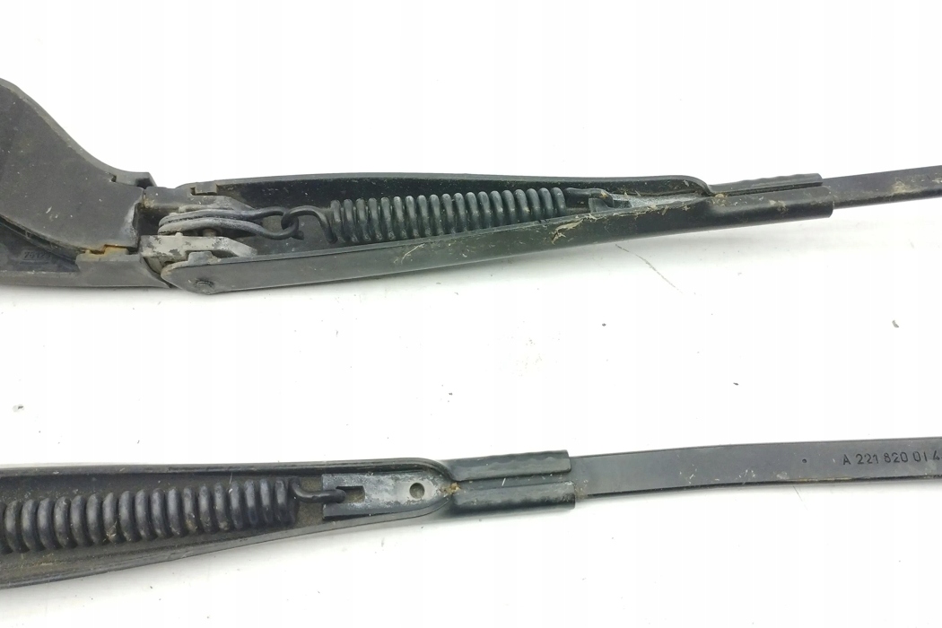 MERCEDES рычаг дворника перед A2218200244 европа