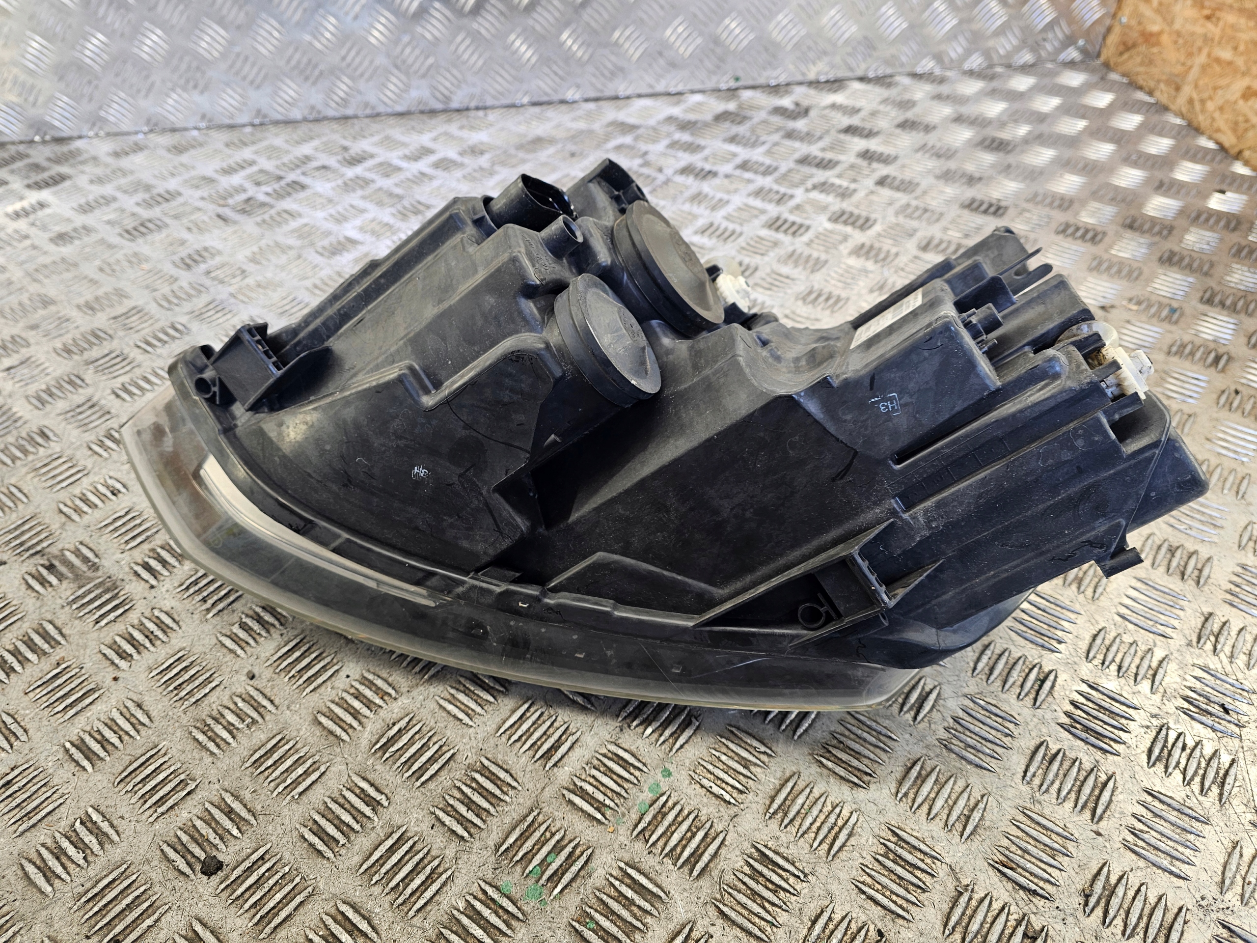 light front right VW POLO V 6R LIFT 6C1941006