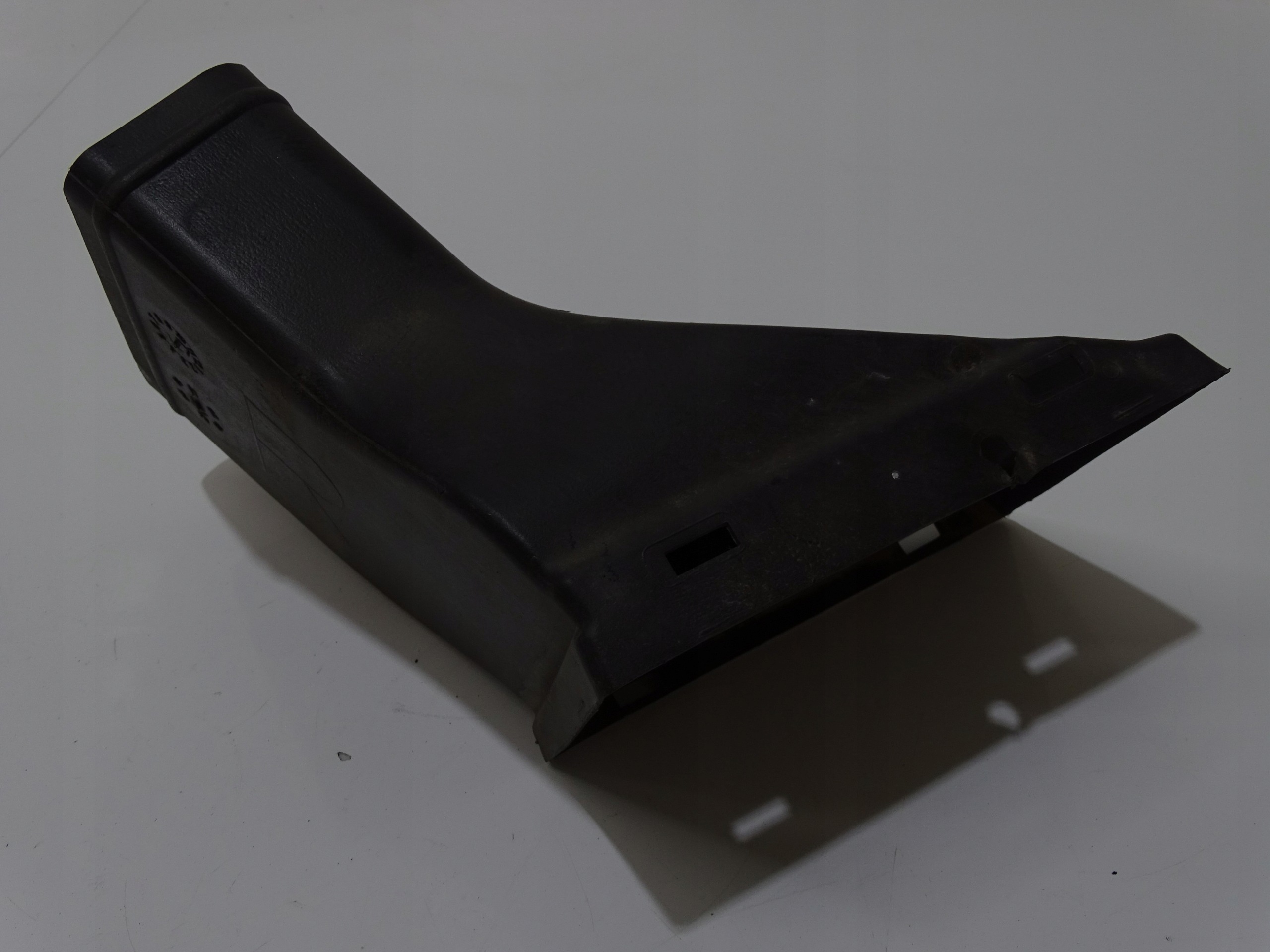 drain air right front BMW 5 E60 E61 7033704