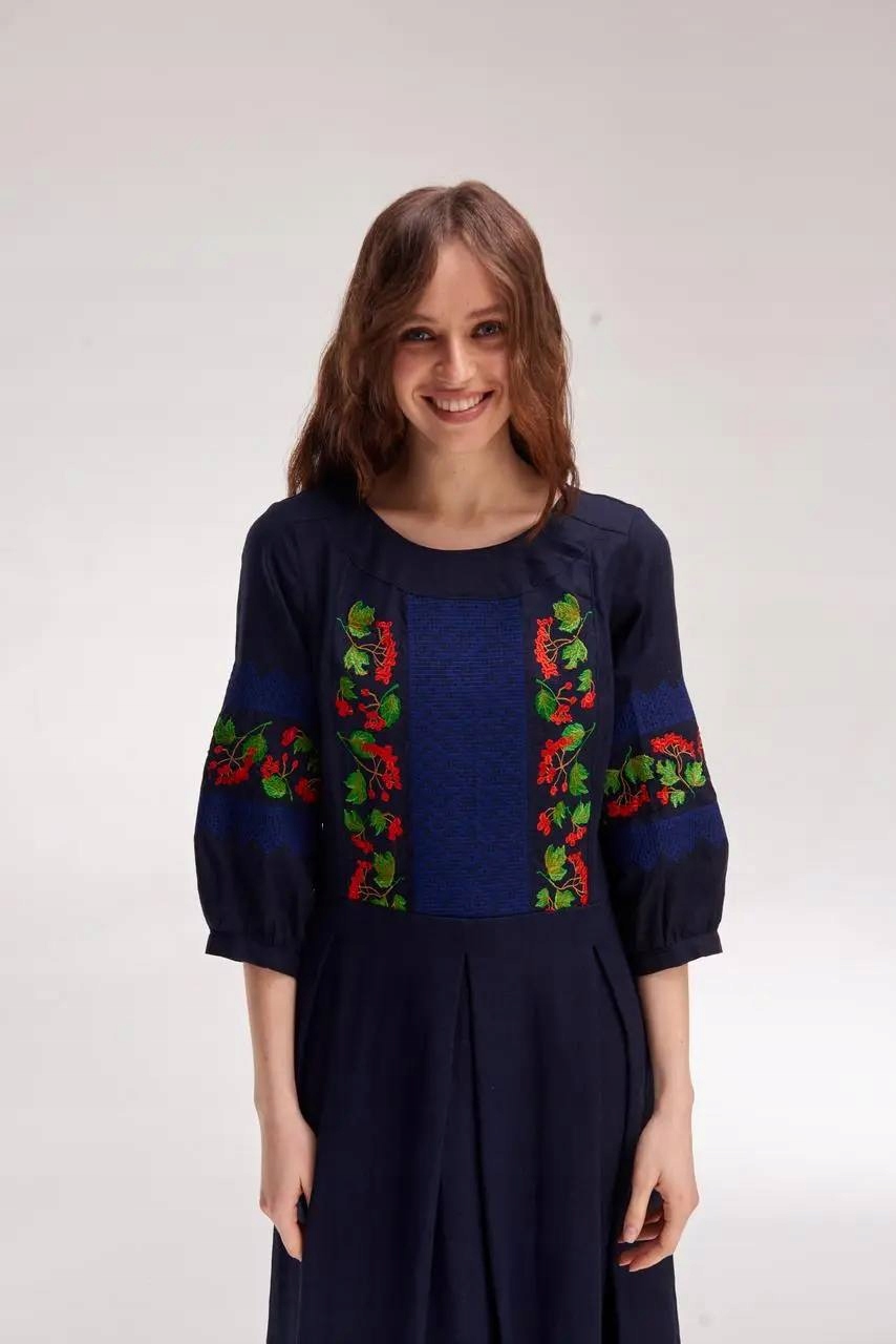 Tmavě modrá vyšívaná sukně kalina len+bavlna S