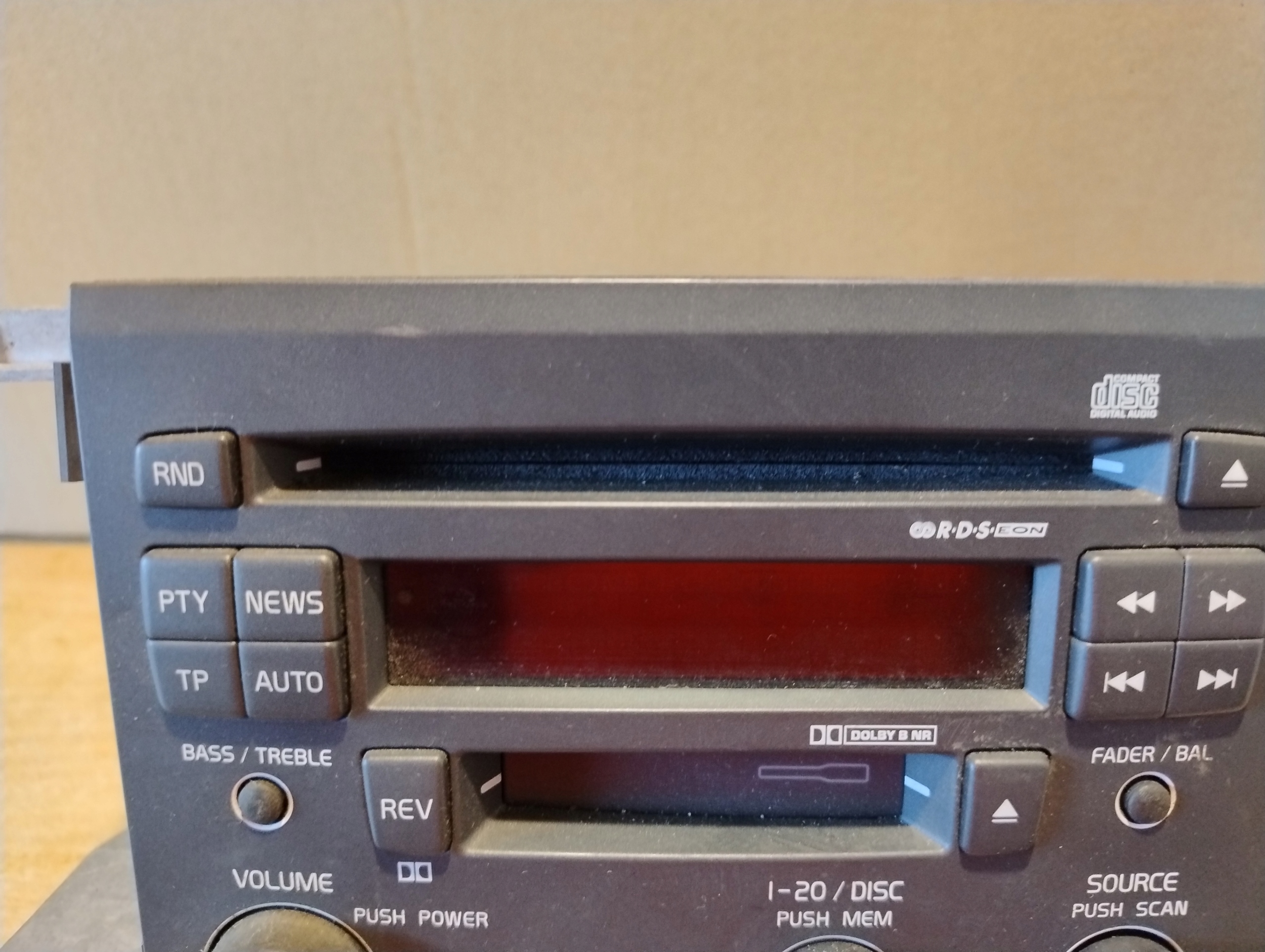 RADIO FABRIQUE VOLVO S80 ET 8651152-1
