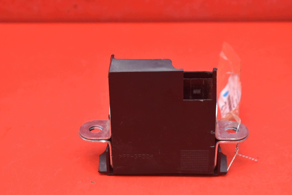lock bonnet rear part boot VW TOURAN 1 and 03-06