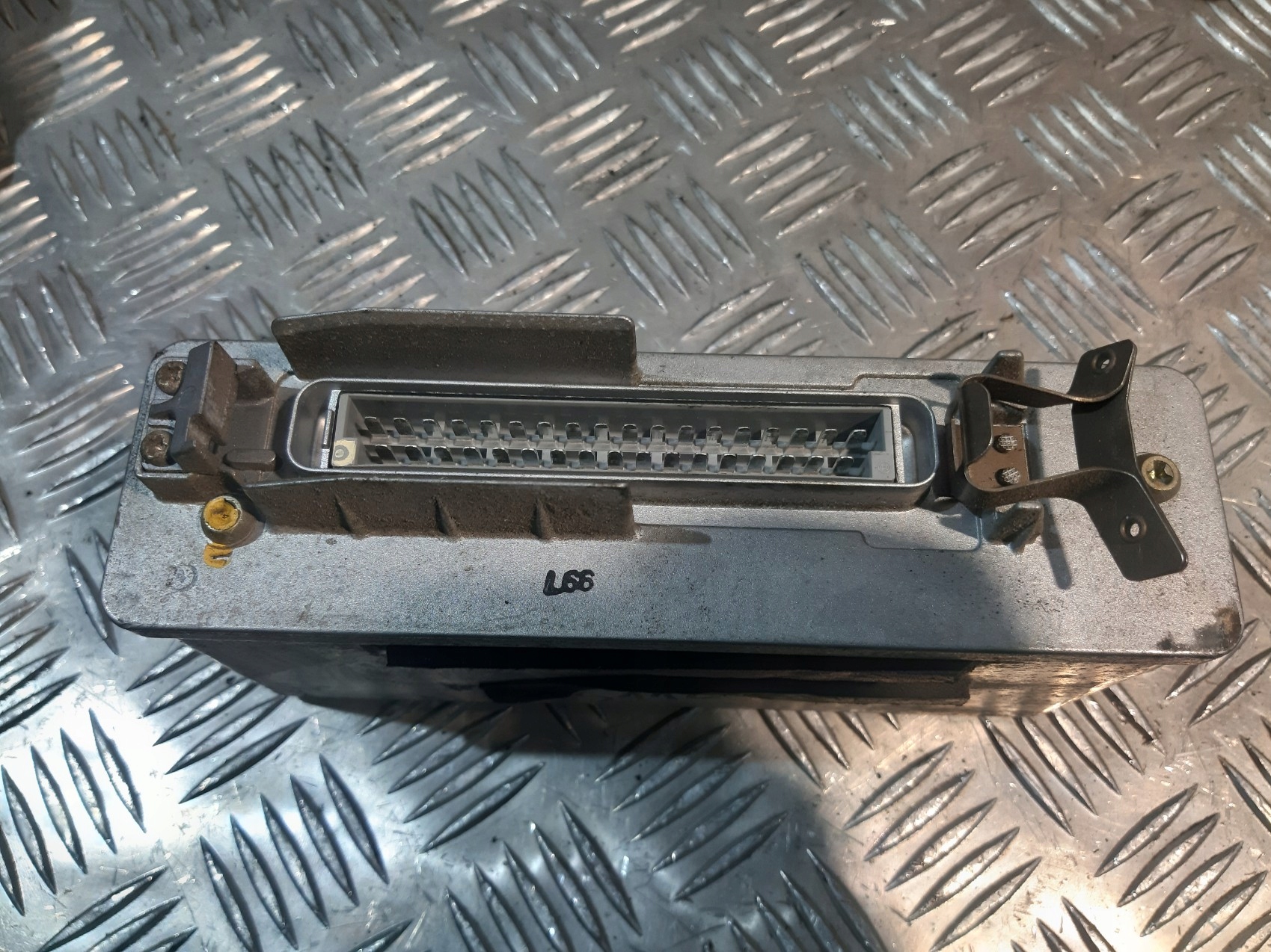 MERCEDES 0265105042 module control unit ABS 0004462714