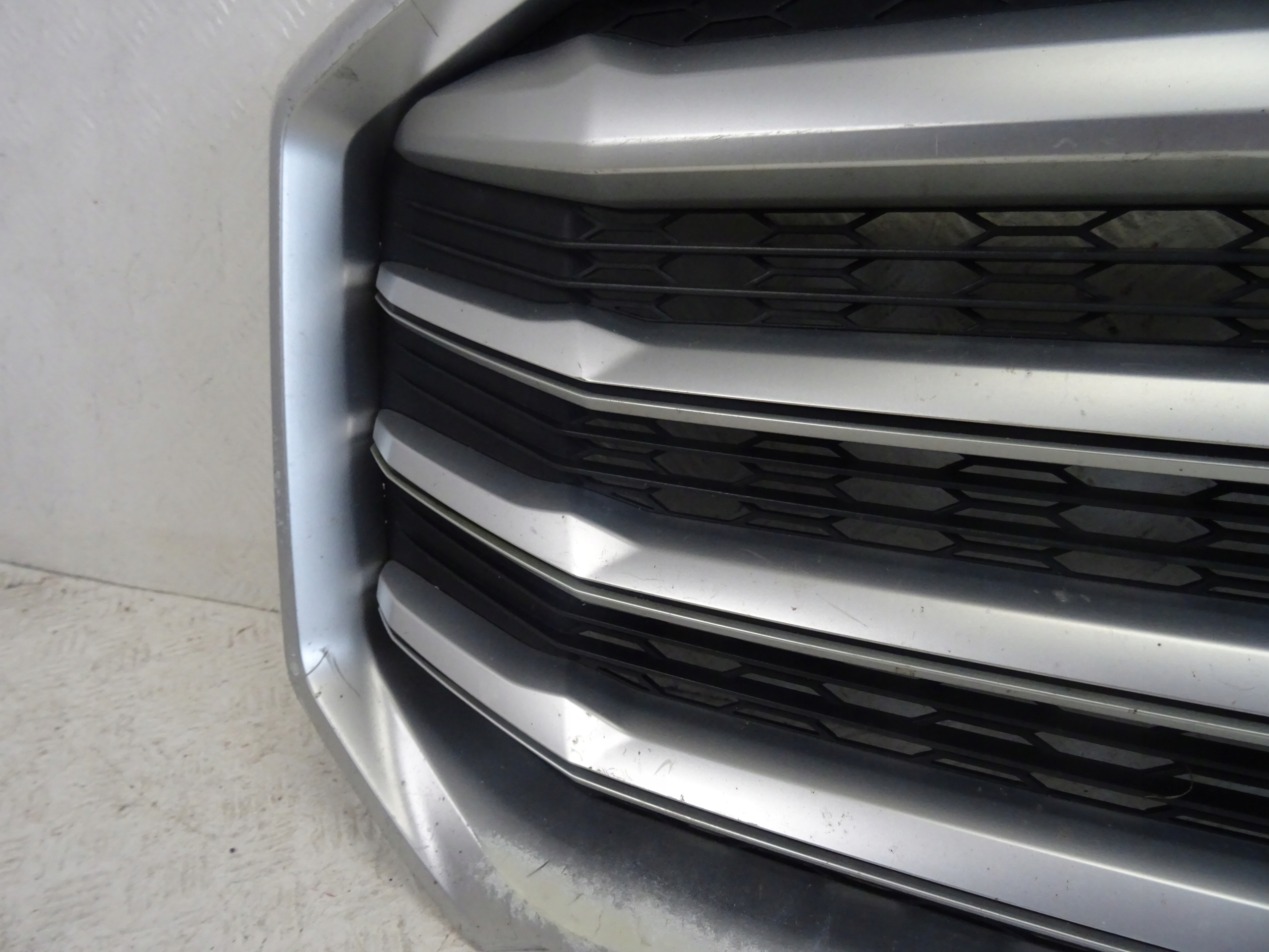 Grille Avant Avant FORD MAXUS V90 19