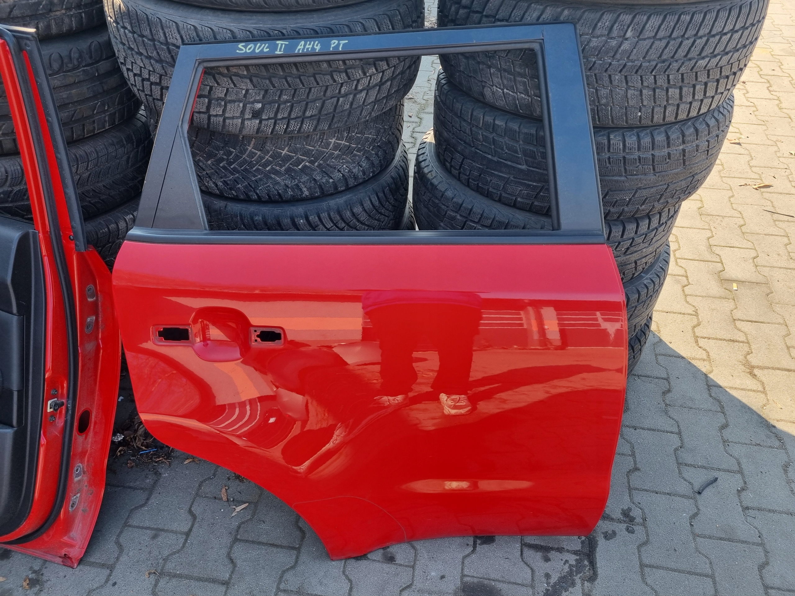 KIA SOUL II 13-19 DRZWI PRAWY TYŁ