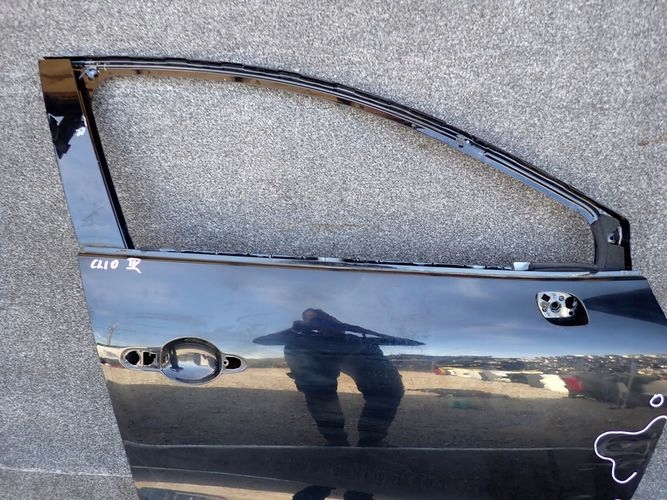 RENAULT CLIO IV dveře pravé přední předek