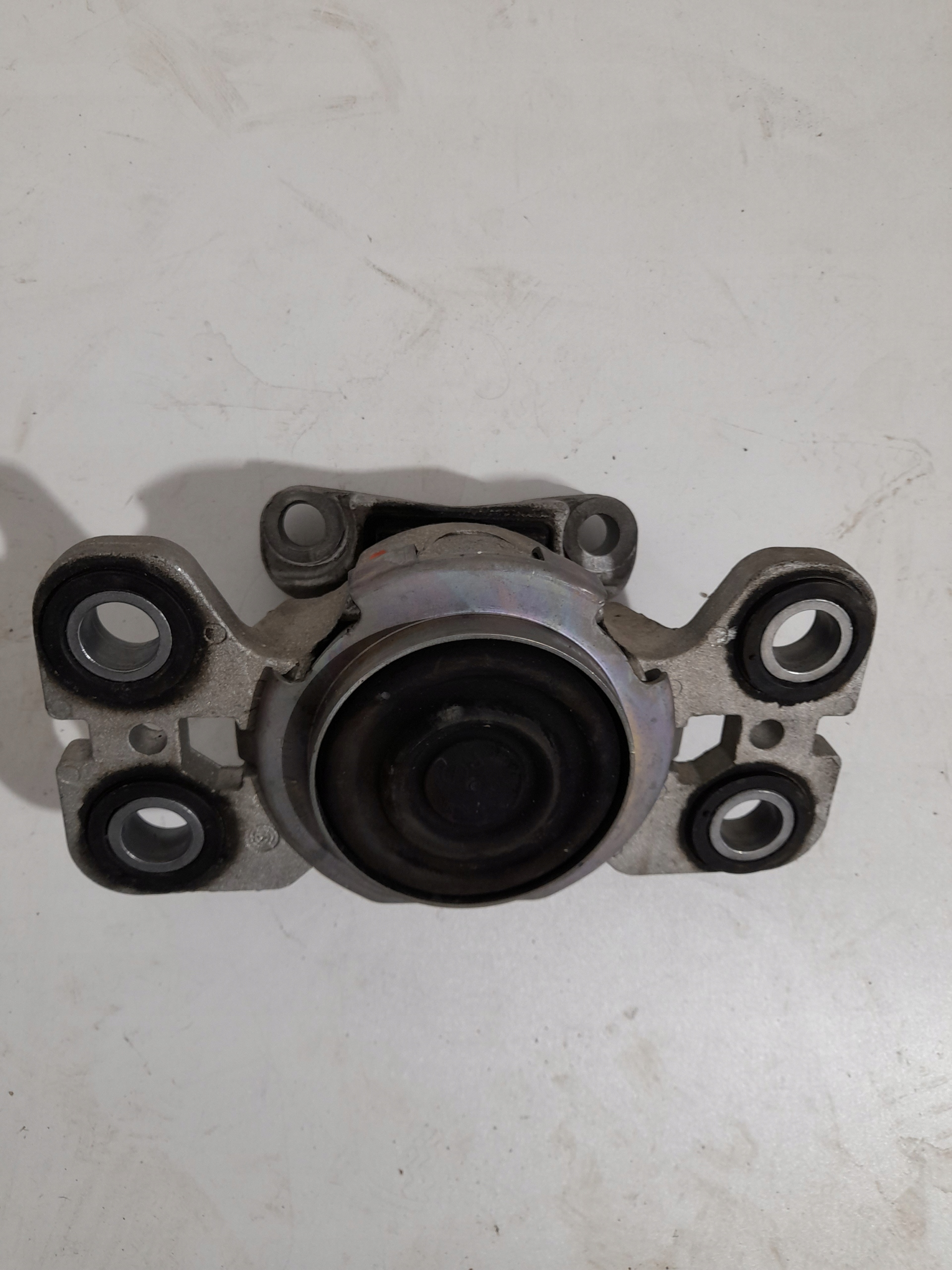 LAND ROVER EVOQUE engine mount left
