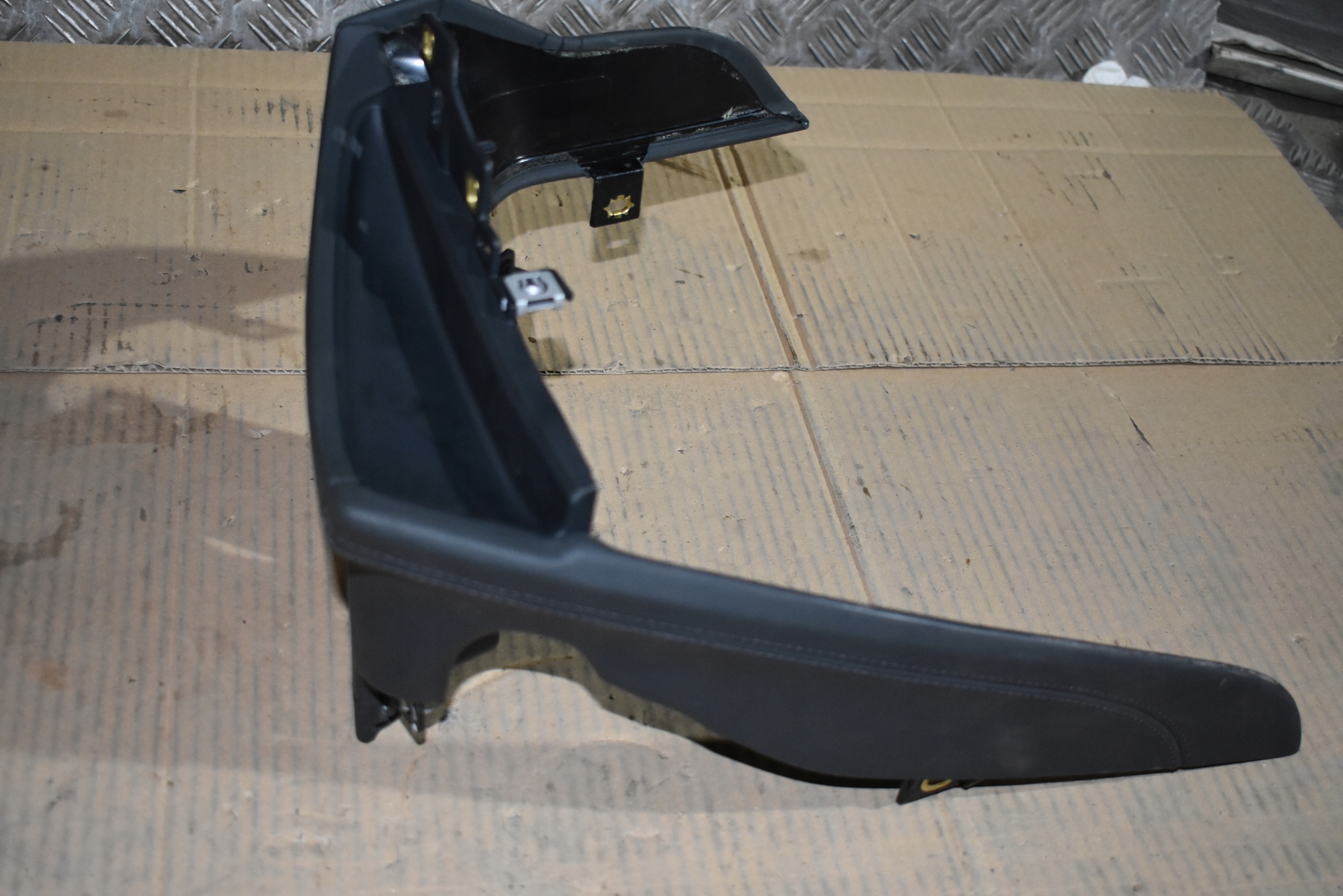 IDEALNA cover consoles left AUDI R8 1