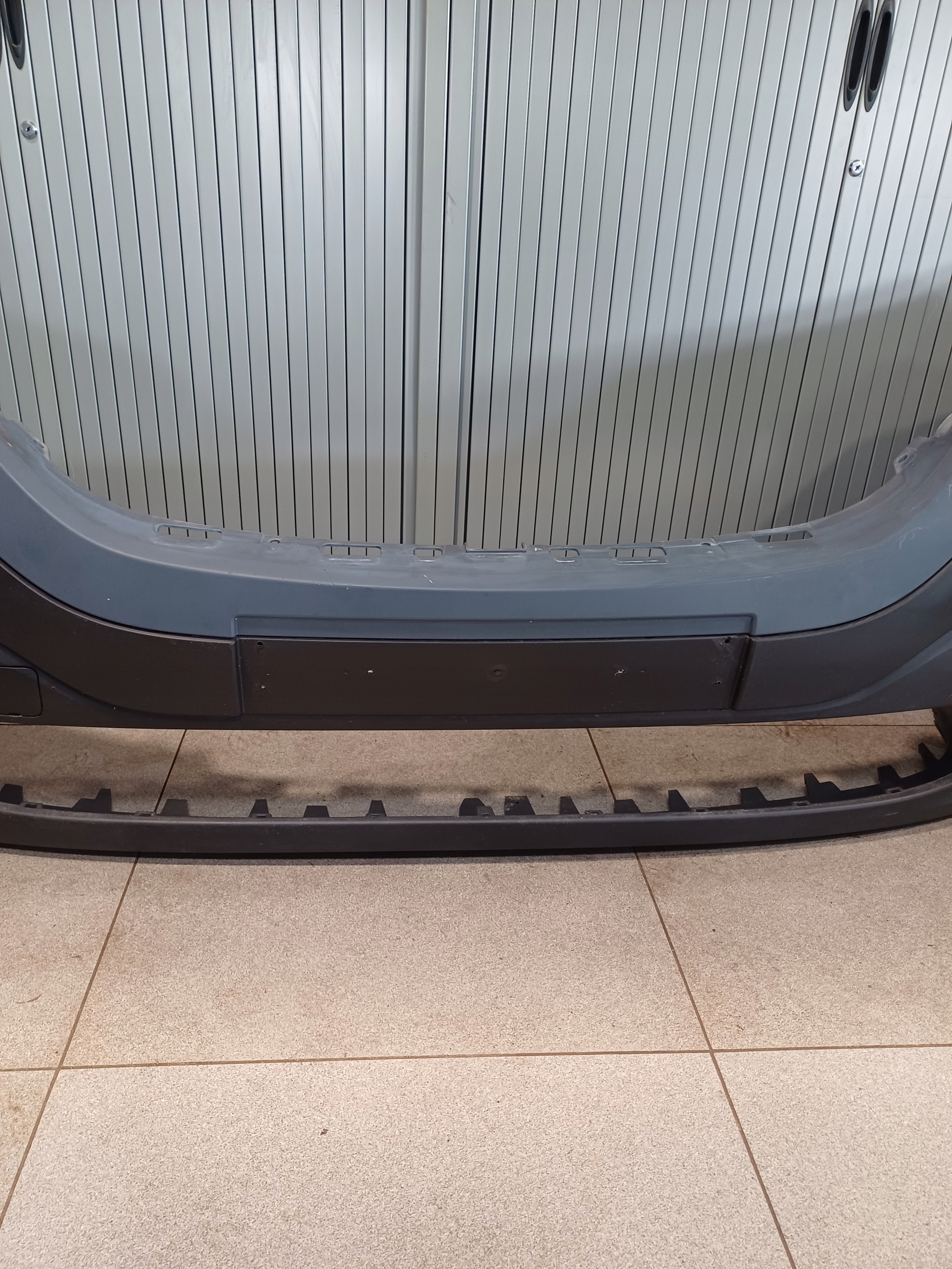 bumper front front RENAULT TRAFIC 3 III 620223380R