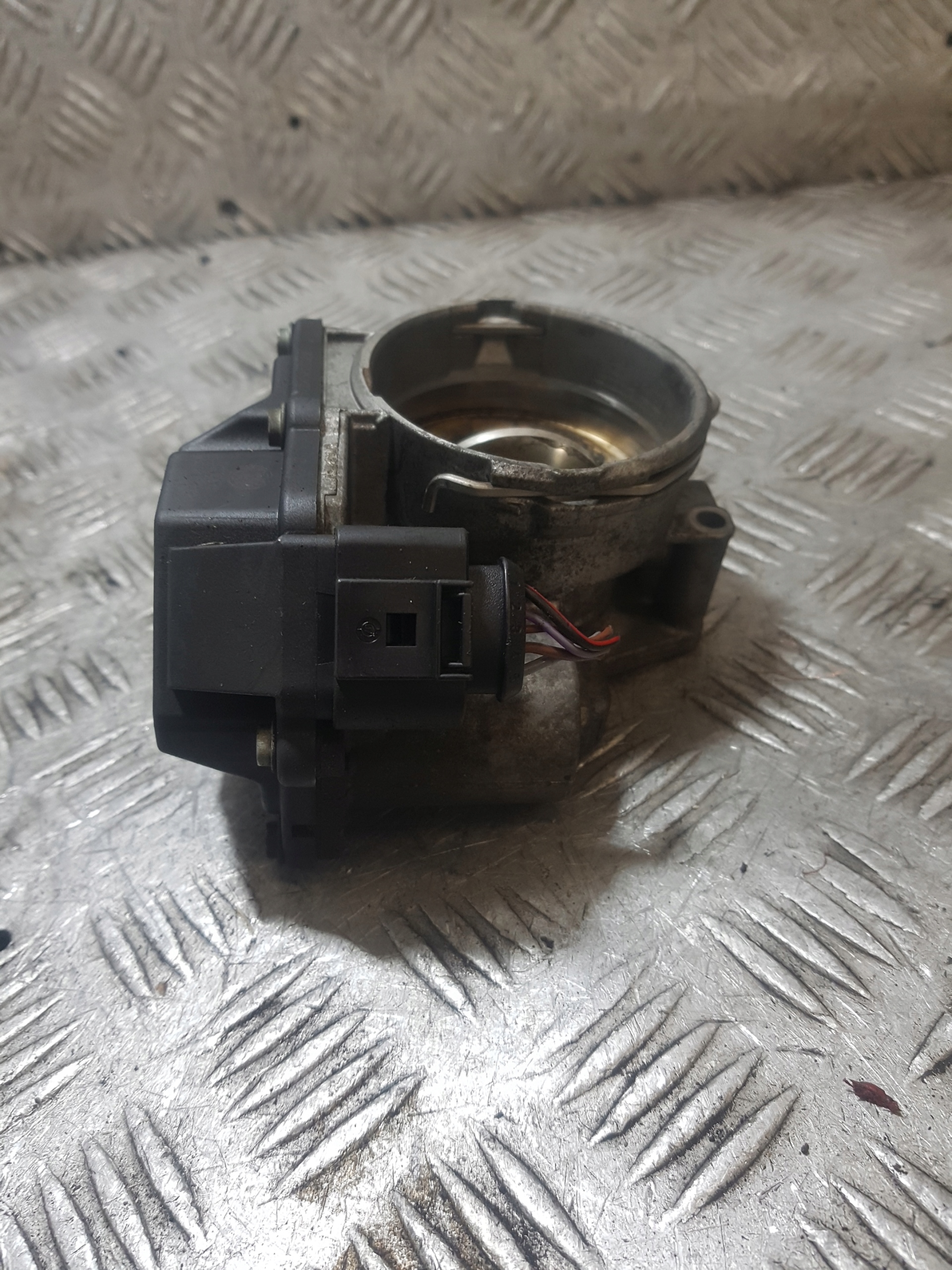 Valvola a farfalla VOLKSWAGEN PASSAT B6 1.9 TDI 03G128063A