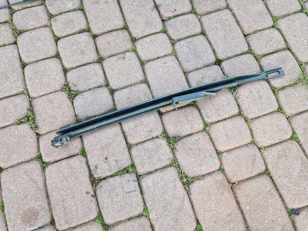 Prowadnica door front gasket right BOXER JUMPER Fiat Ducato 1371002080