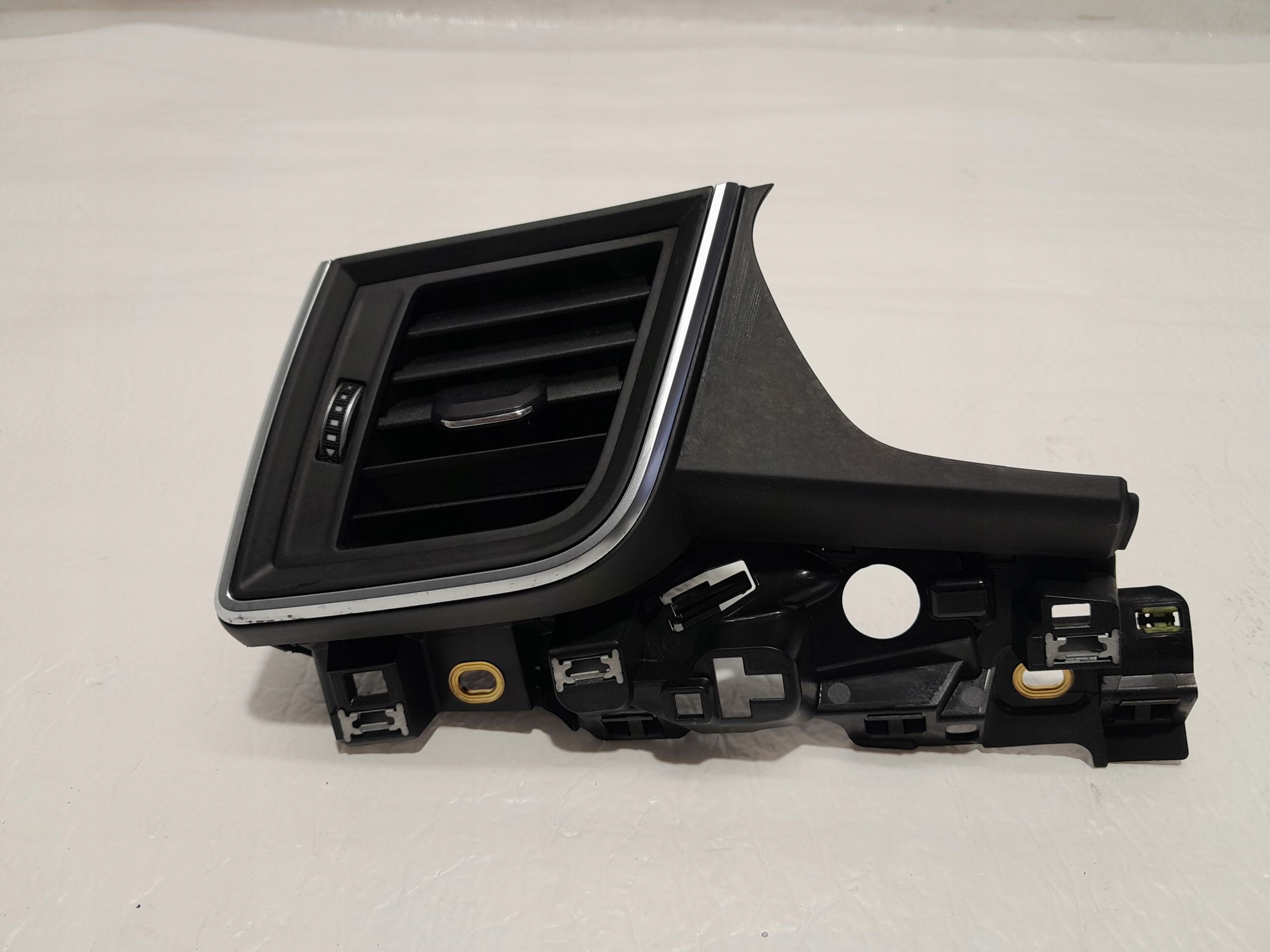 AUDI Q5 80A grid air conditioning devices consoles left 80B820901