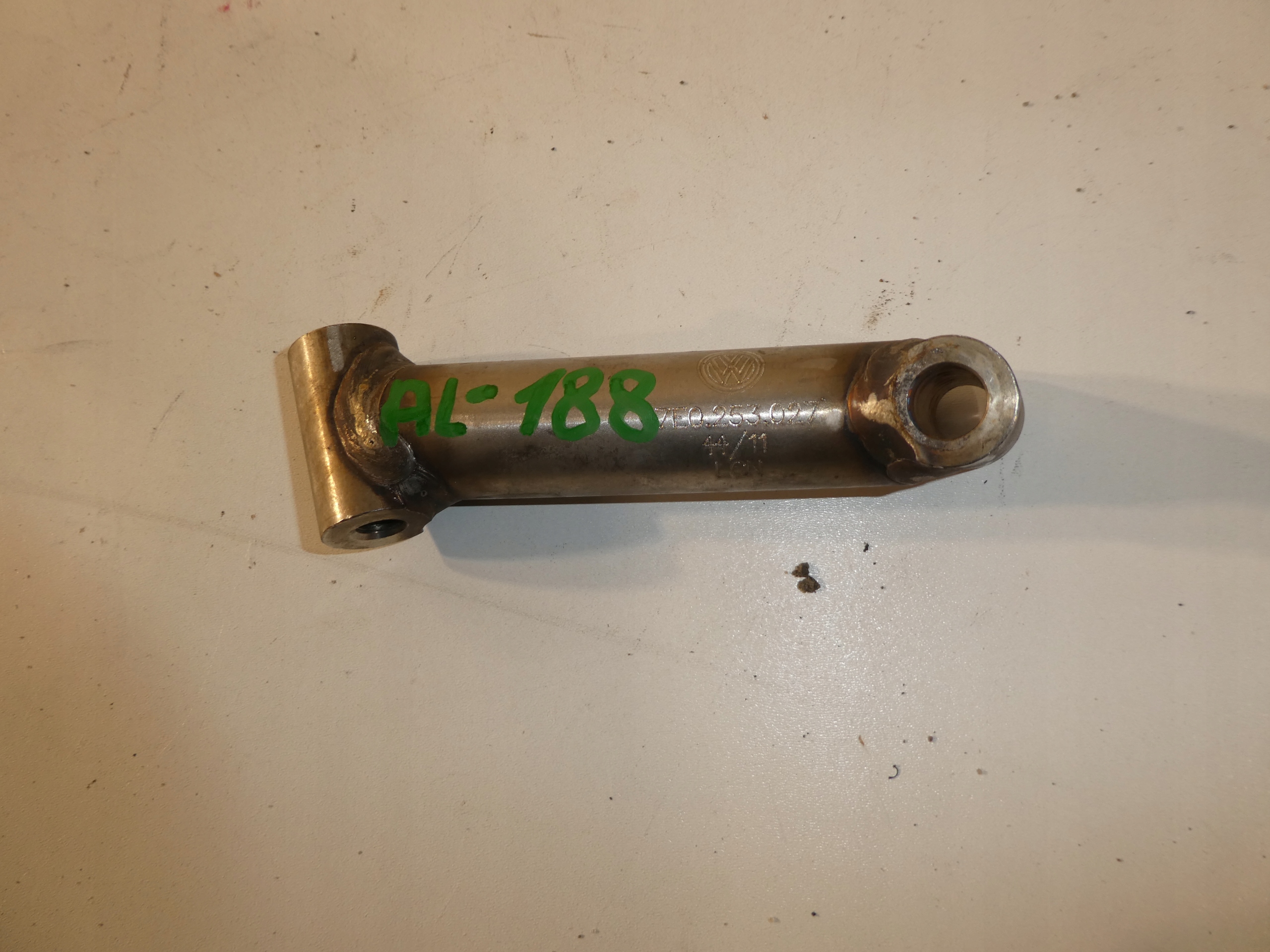 VW T5 T6 SUPPORT PLAQUE SUPPORT KATALIZATORA 7E0253027
