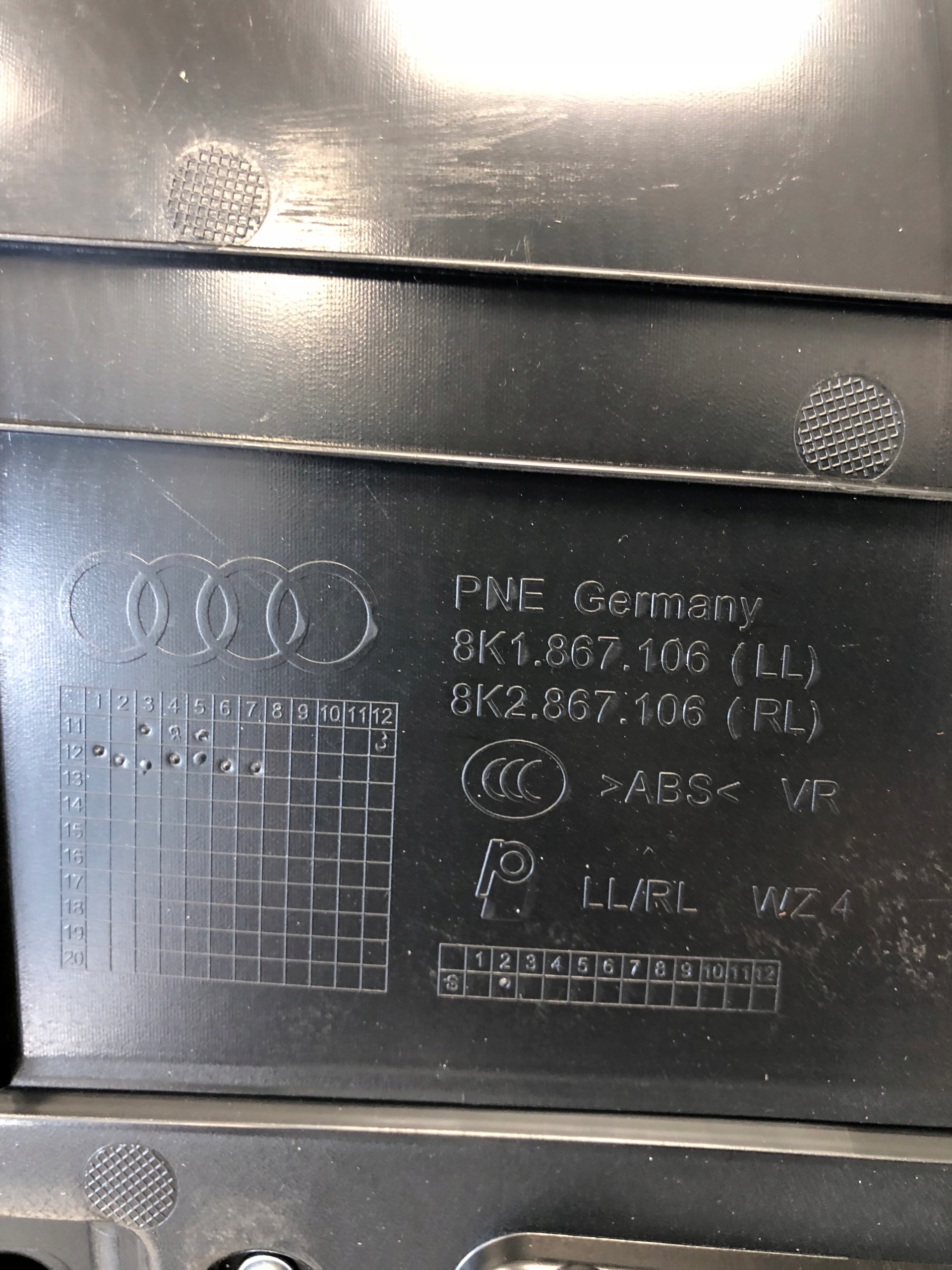 side door right front AUDI A4 B8 8K1867106