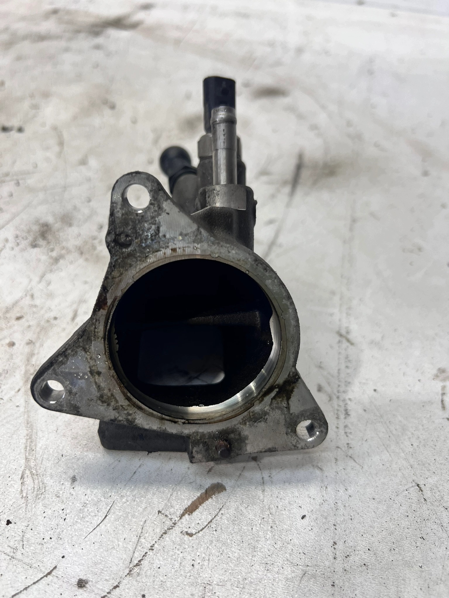 clutch header pipe AUDI A4 B9 A5 8W A6 C7 2.0 TDI 04L128637