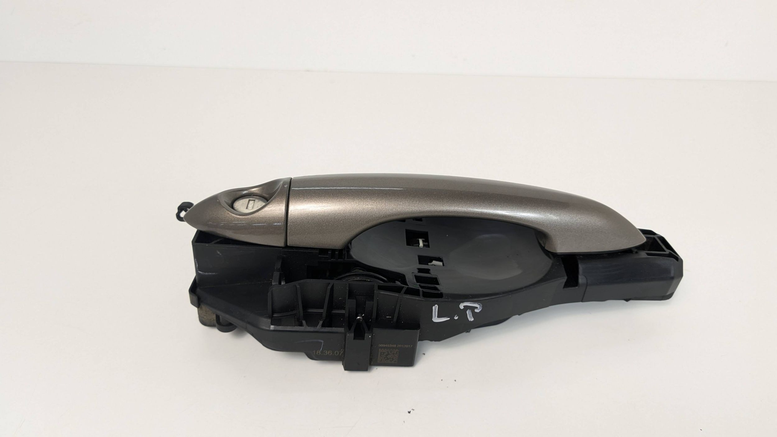 Alfa Romeo Stelvio 50545348 exterior door front left