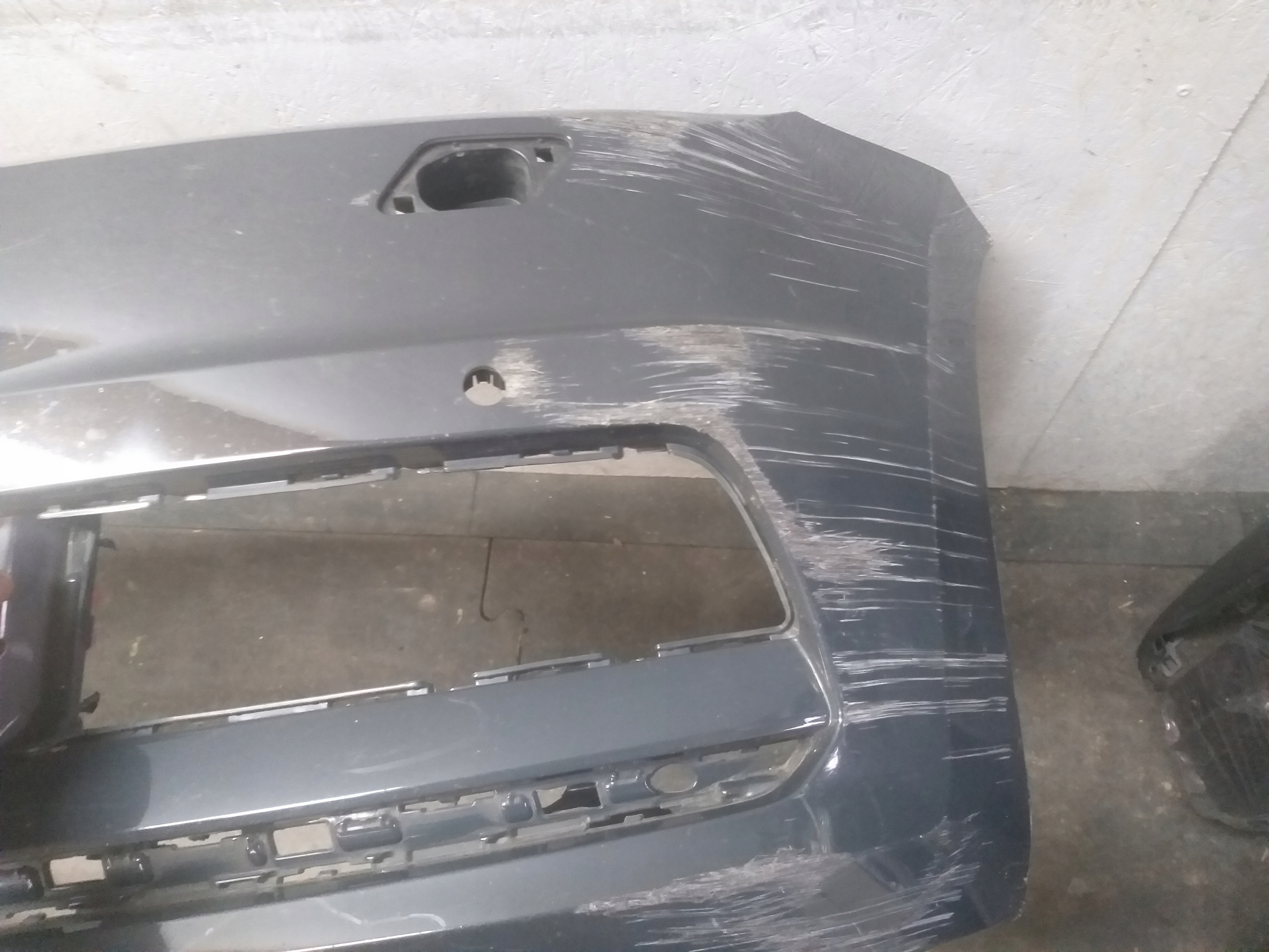 nárazník predok VW TOURAN 5TA 15