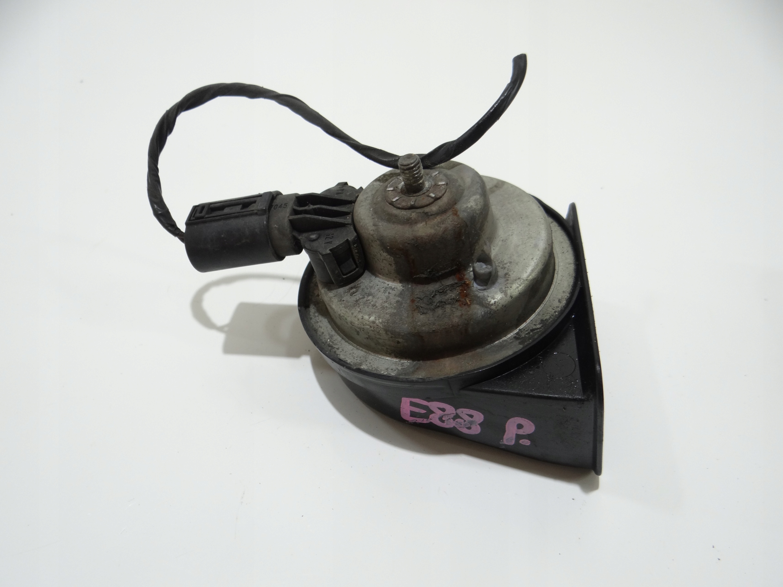 KLAKSON NISKOTONOWY right BMW E88 7192038