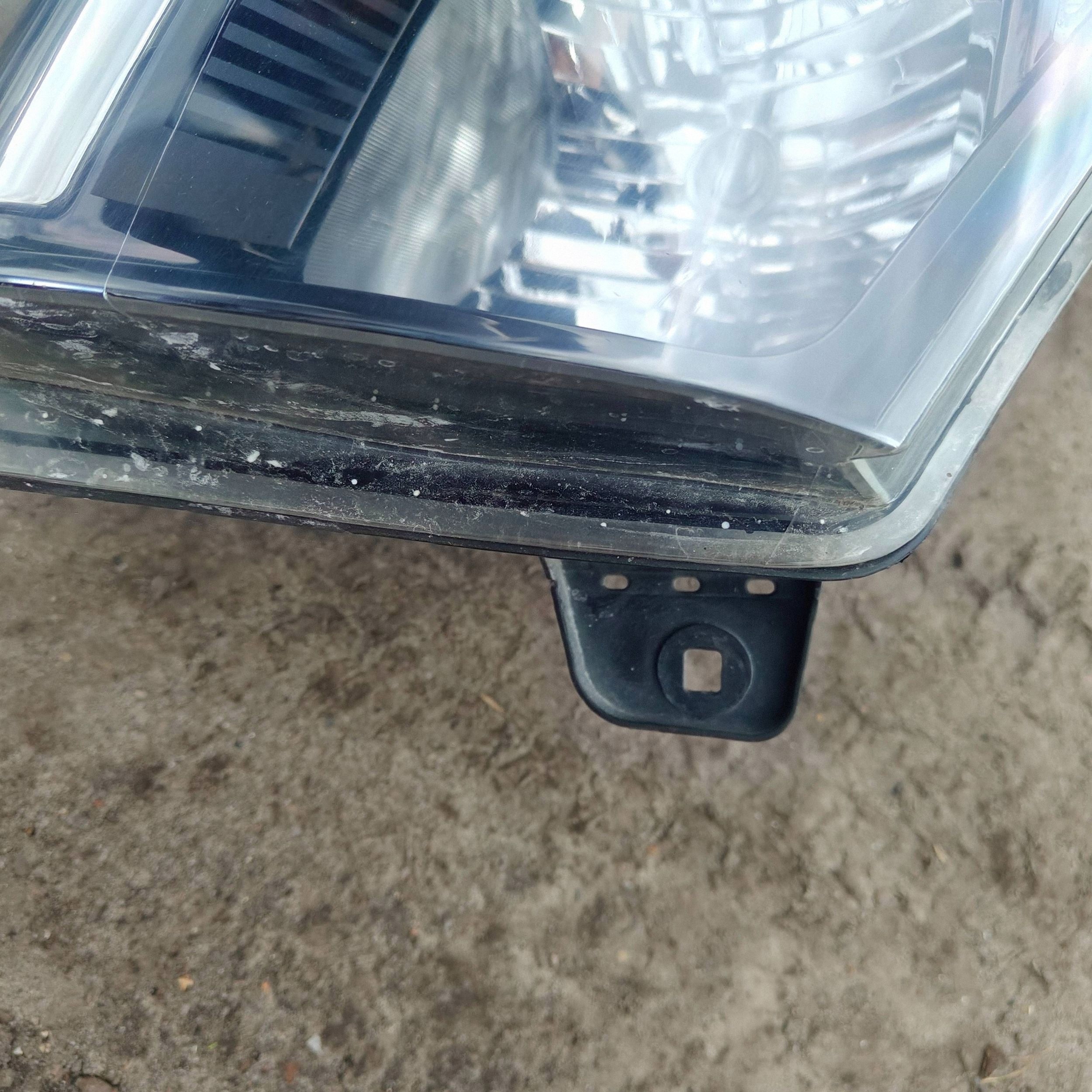 Opel Vivaro II light front right 1EE01156512