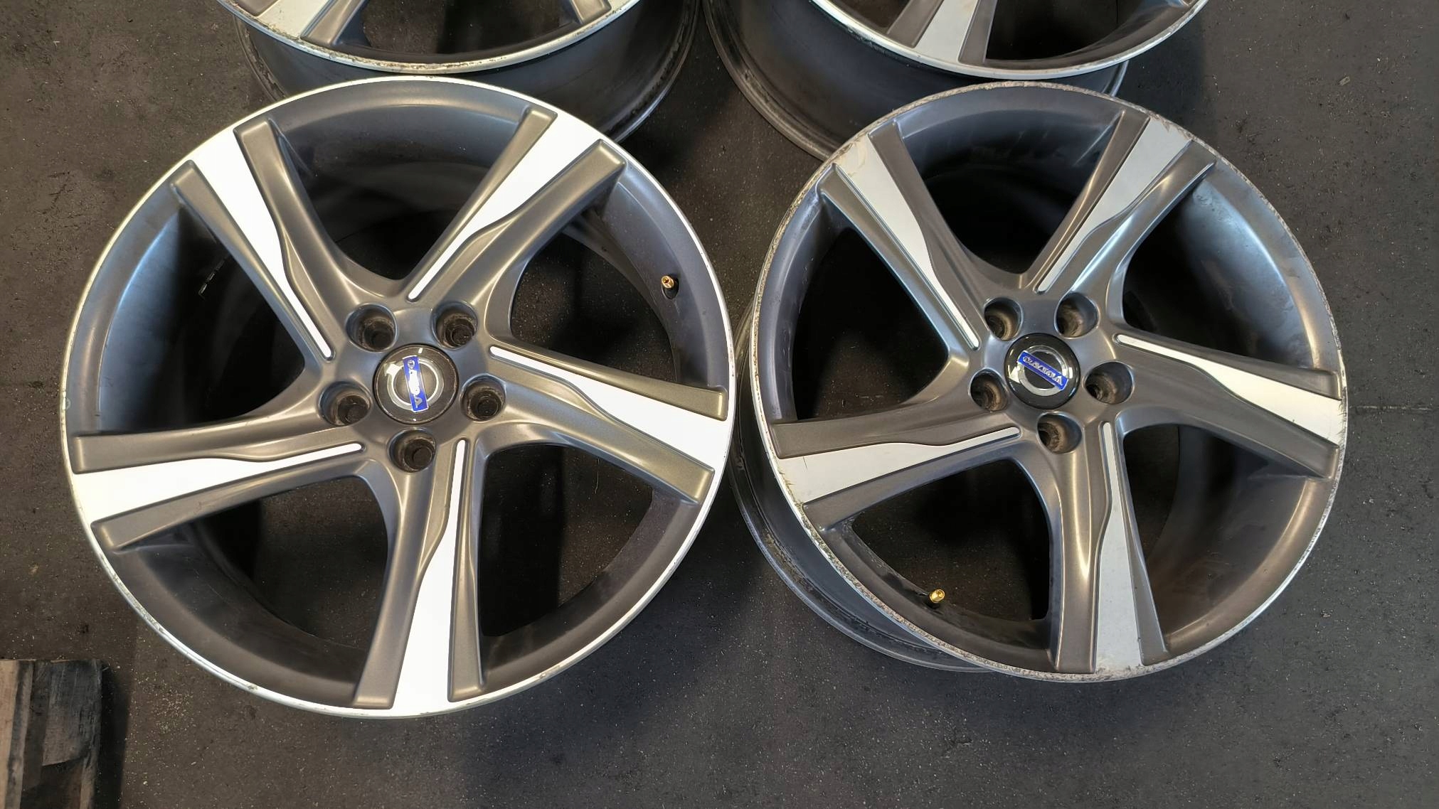 disc KOMPLET 18'' 5X108 31362188 VOLVO V60 and