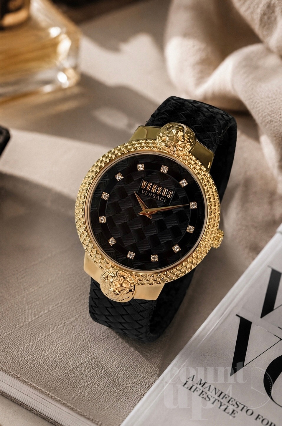 Hodinky Versus Versace Mouffetard VSPLK1220