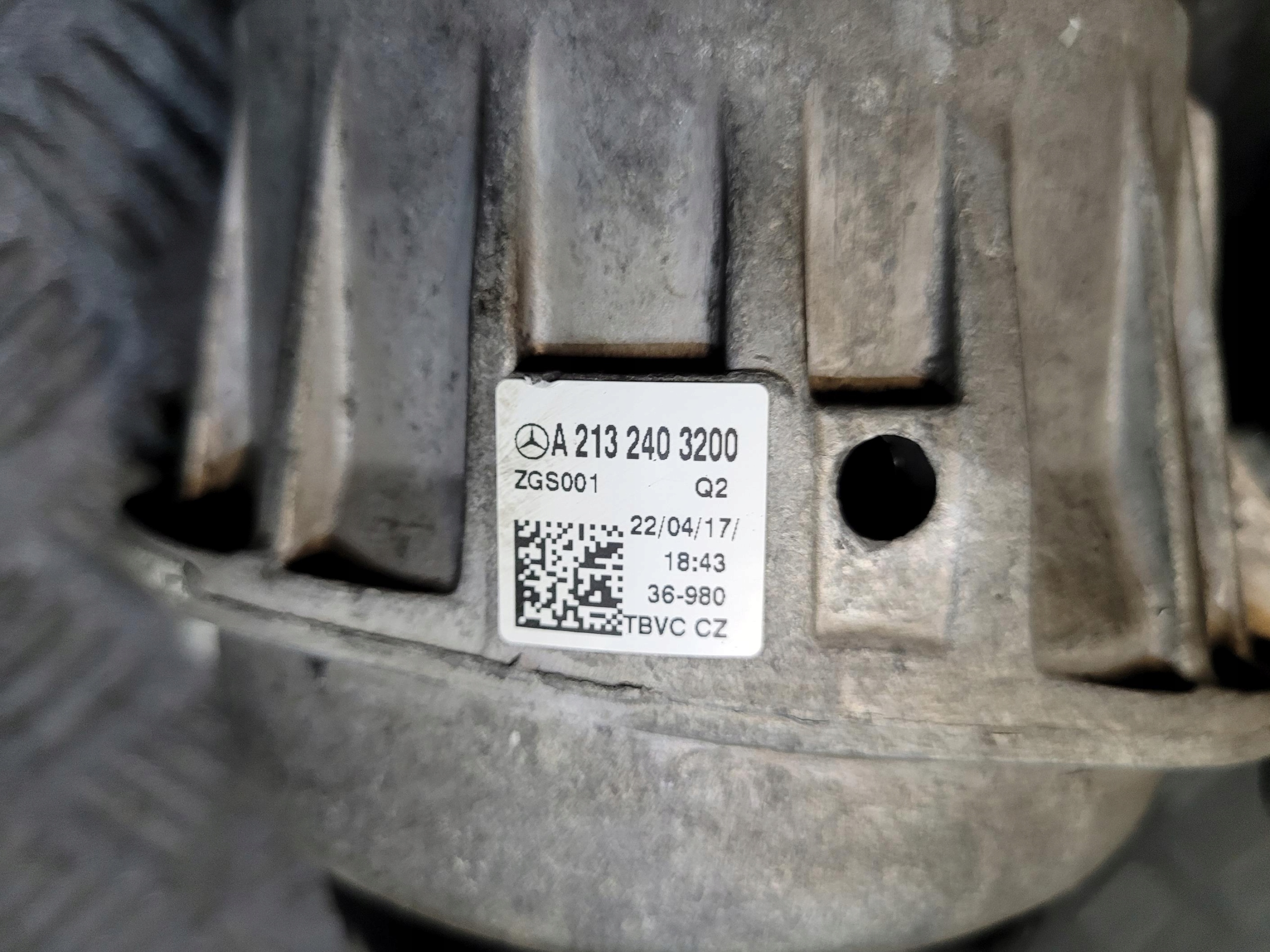 engine mount A2132403200 MERCEDES E 350 W213 2.0 CGI HYBRID