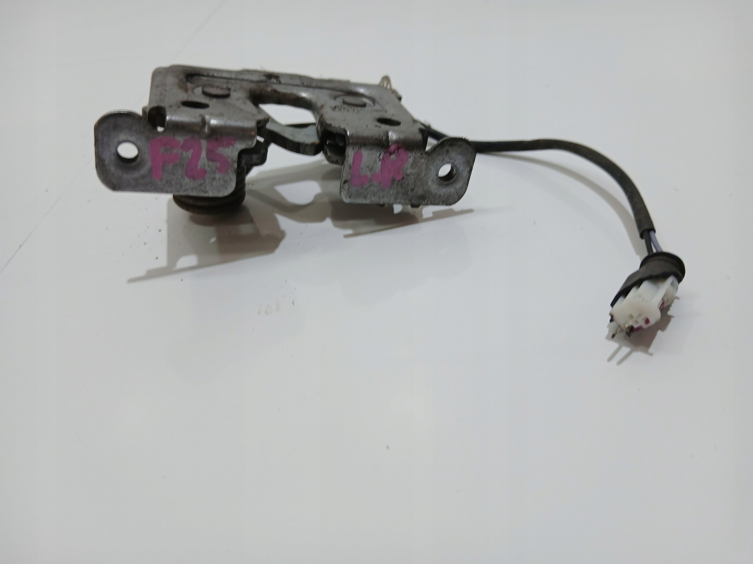 bonnet latch lock BMW left X3 F25 7210731