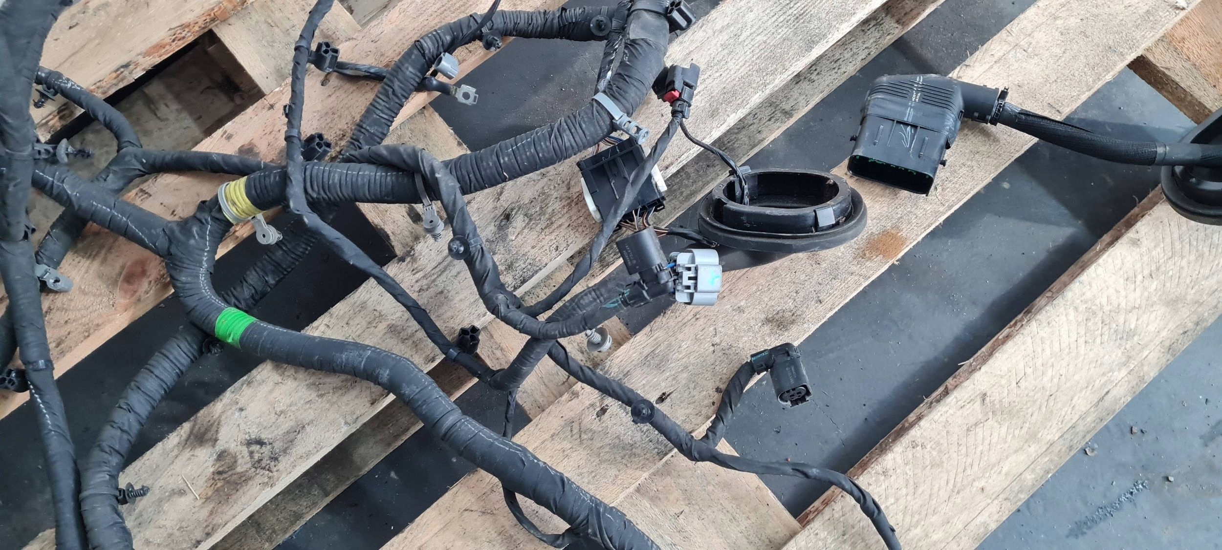 Jeep Grand Cherokee WL 2022 bundle wiring electrical rear part 68378127AC