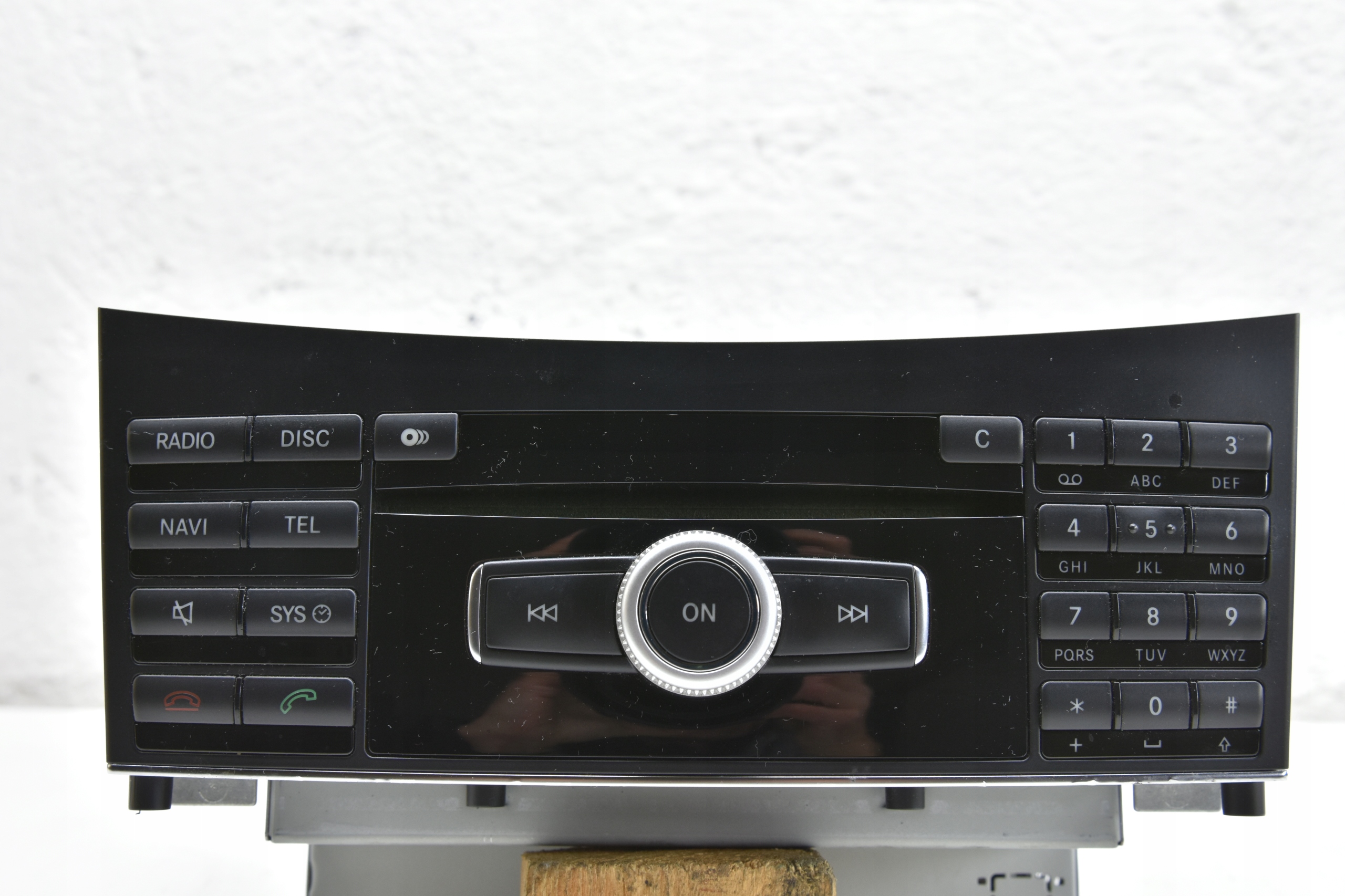 A2129003808 - MERCEDES E W207 радіо навігація COMAND