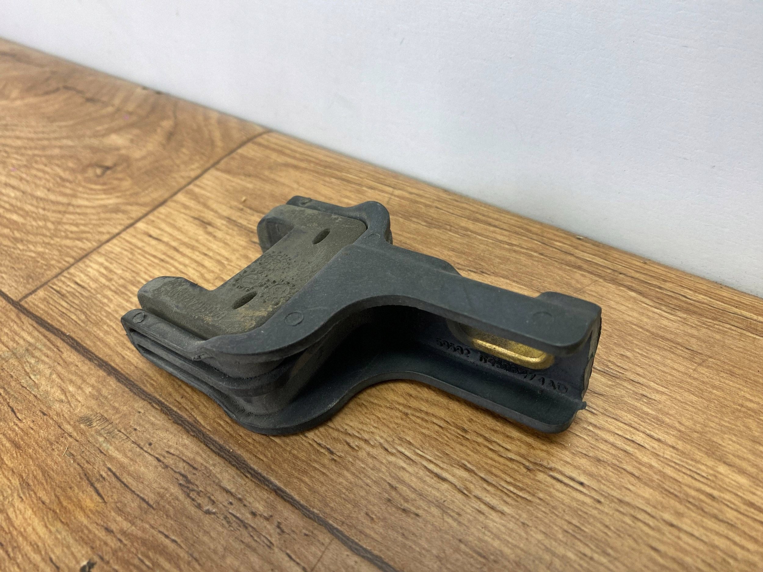 holder radiator Dodge Charger 2015+