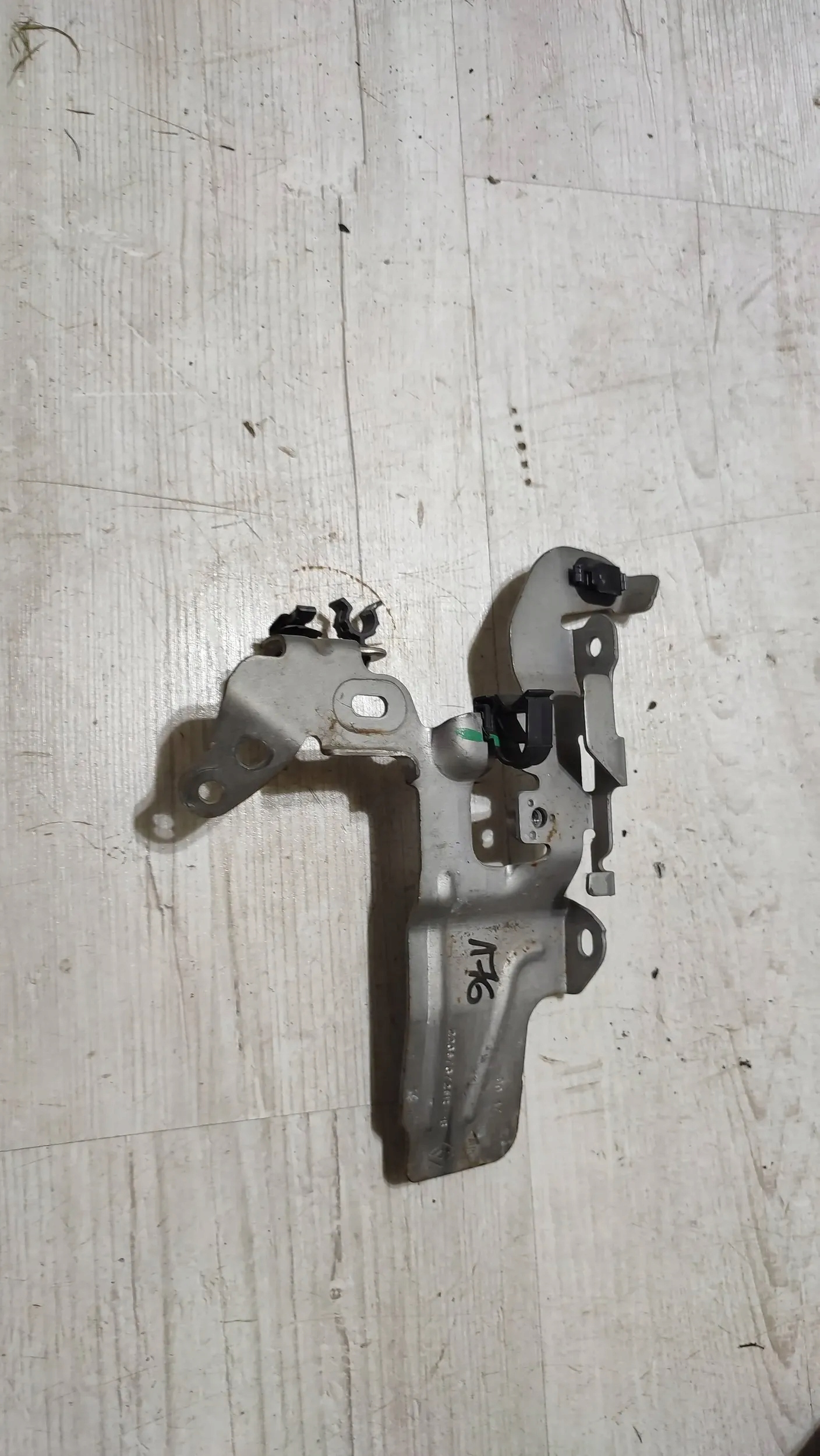 Mercedes-Benz A-classa W176 17r. 1.5cdi console engine mount