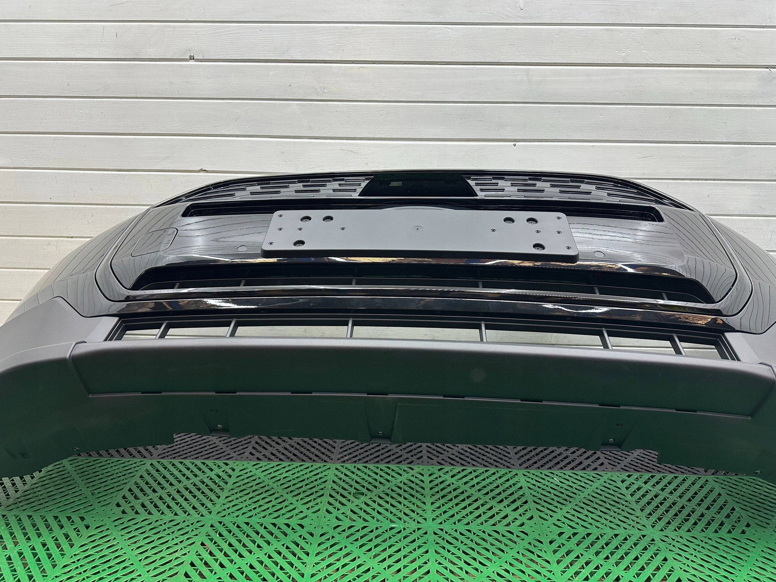 front bumper complete front Mini Countryman U25 colour 475