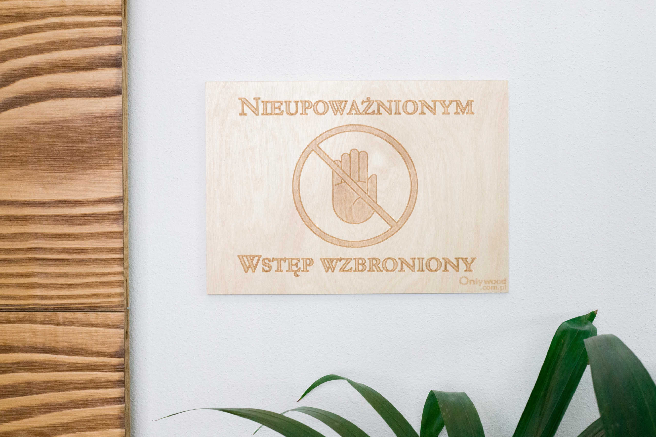 NIEUPOWAŻNIONYM WSTĘP WZBRONIONY - Tabliczka - OW EAN (GTIN) 5903919040073