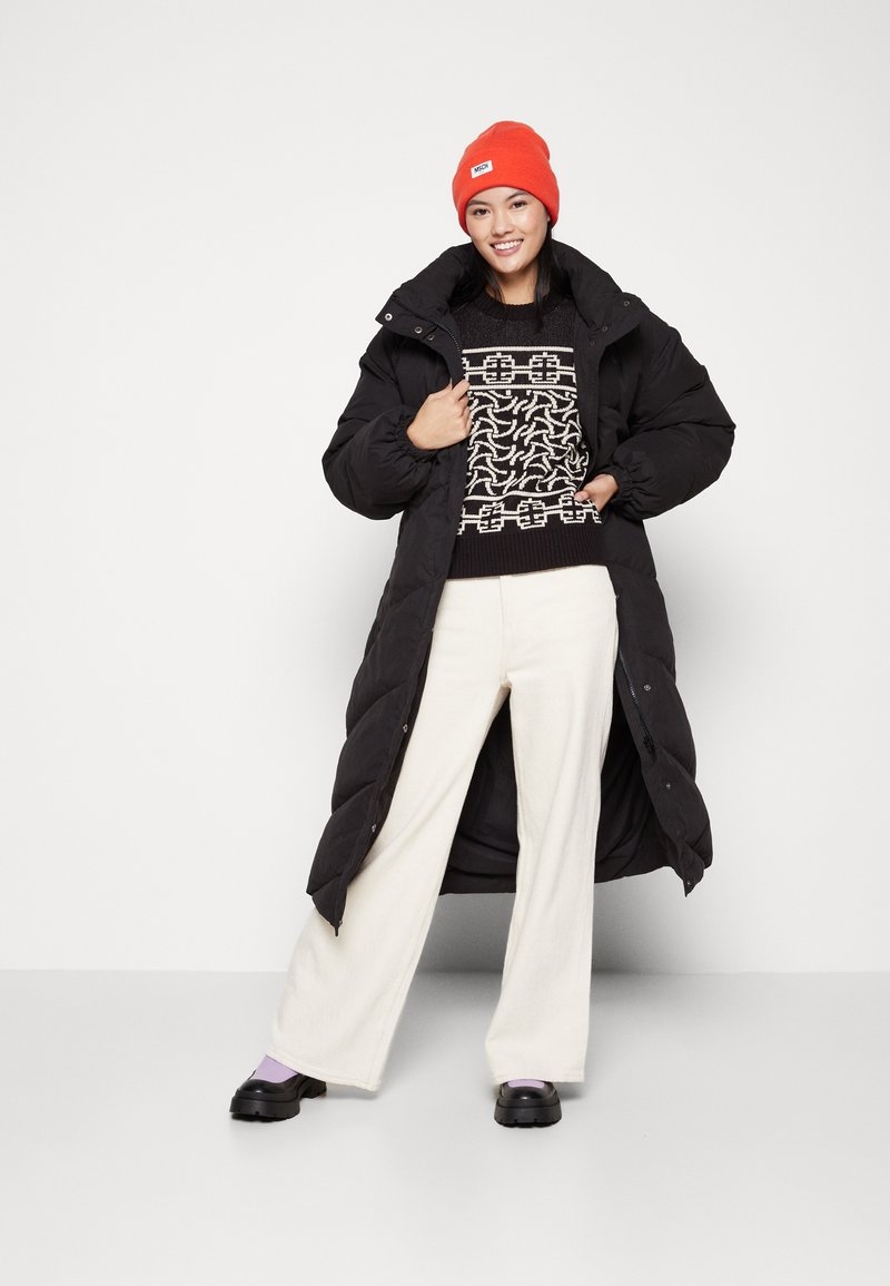 Zimní péřový kabát Object S/m