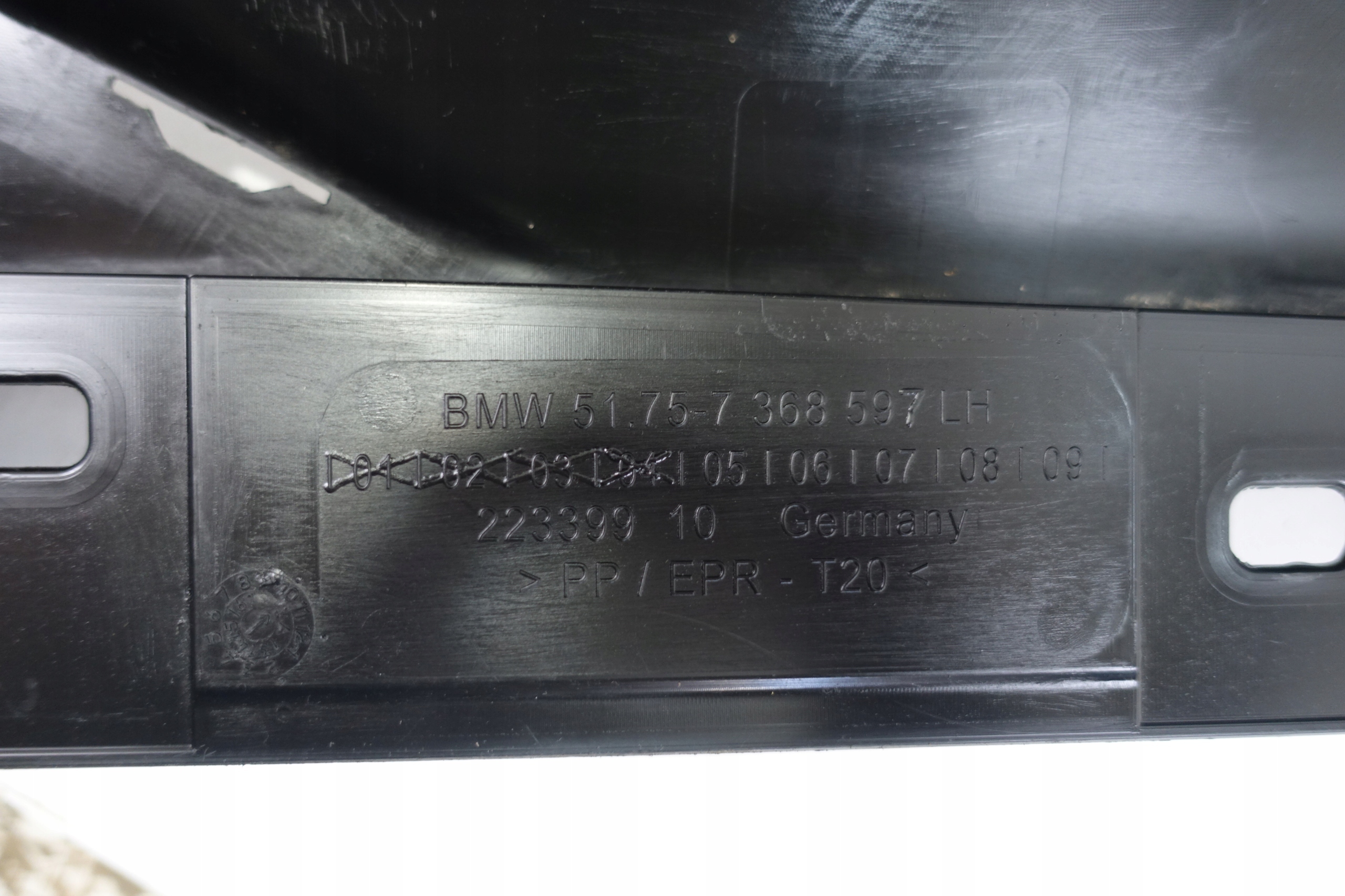 BMW I3 I01 2013- moulding threshold left 7368597