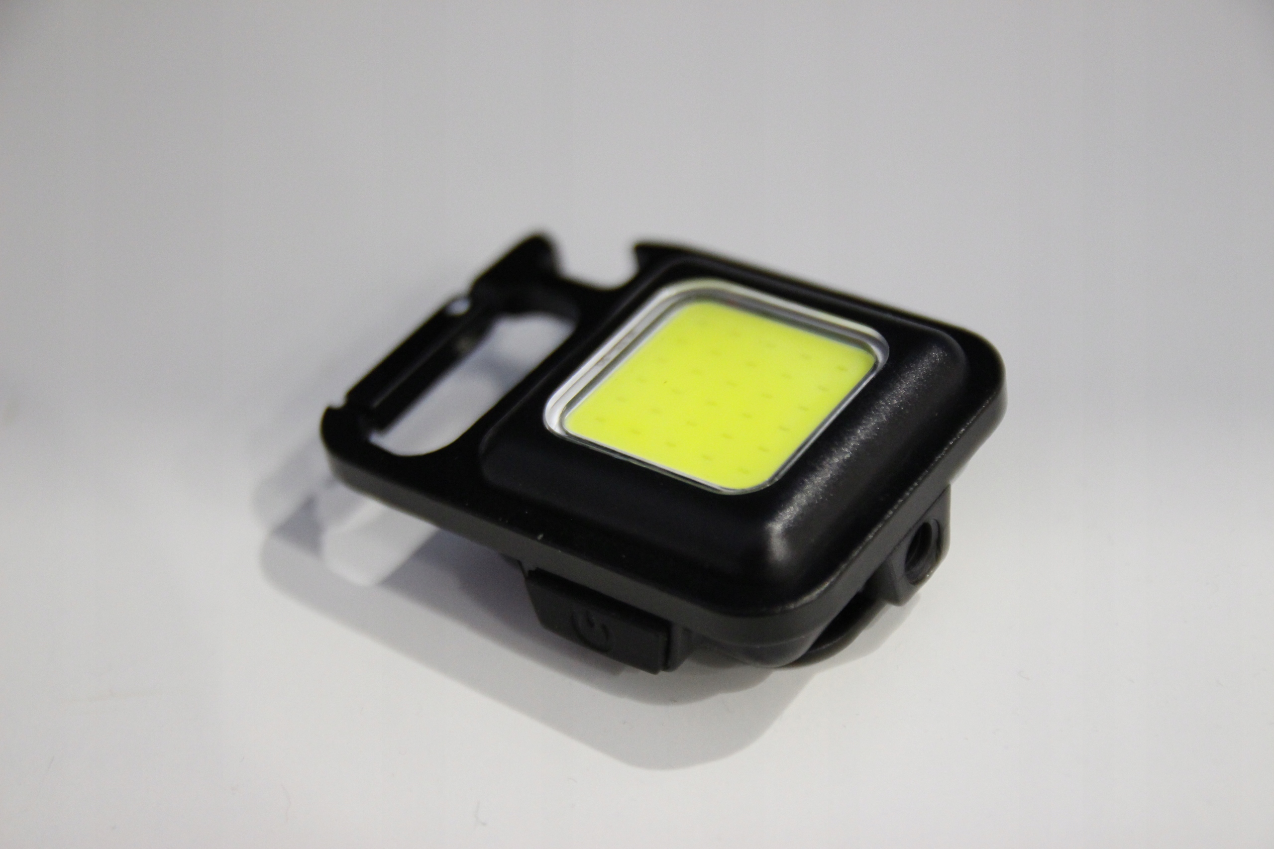 PREMIUM LAMPKA LATARKA AKUMULATOROWA USB TURYSTYCZNA LED halogen MP045 Waga 61 g