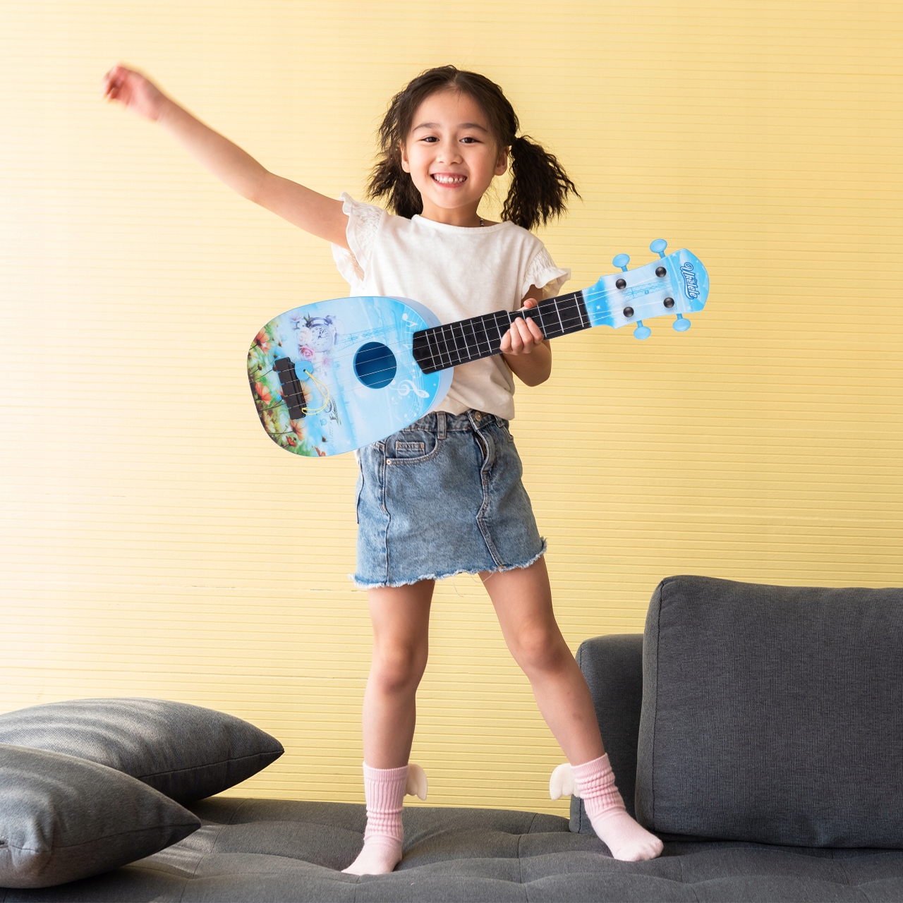 GITARA UKULELE DLA DZIECI INSTRUMENT DO GRY NAUKI 4 STRUNY NIEBIESKA Płeć chłopcy dziewczynki