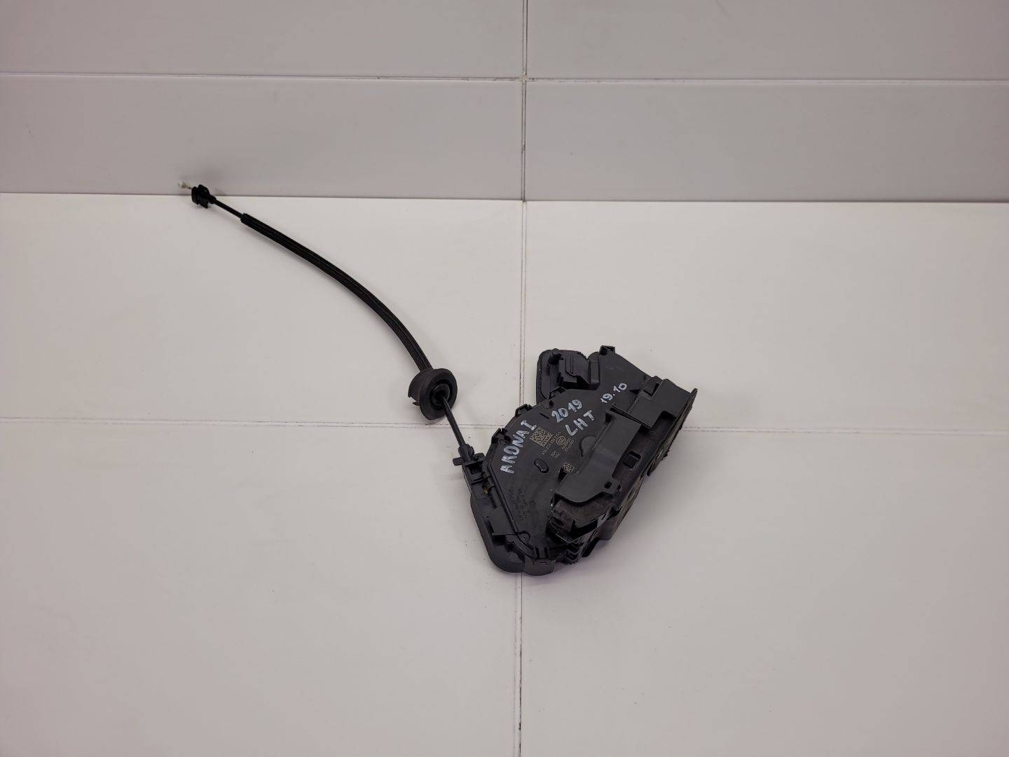lock door rear part left side SEAT Arona 2020 5TA839015L