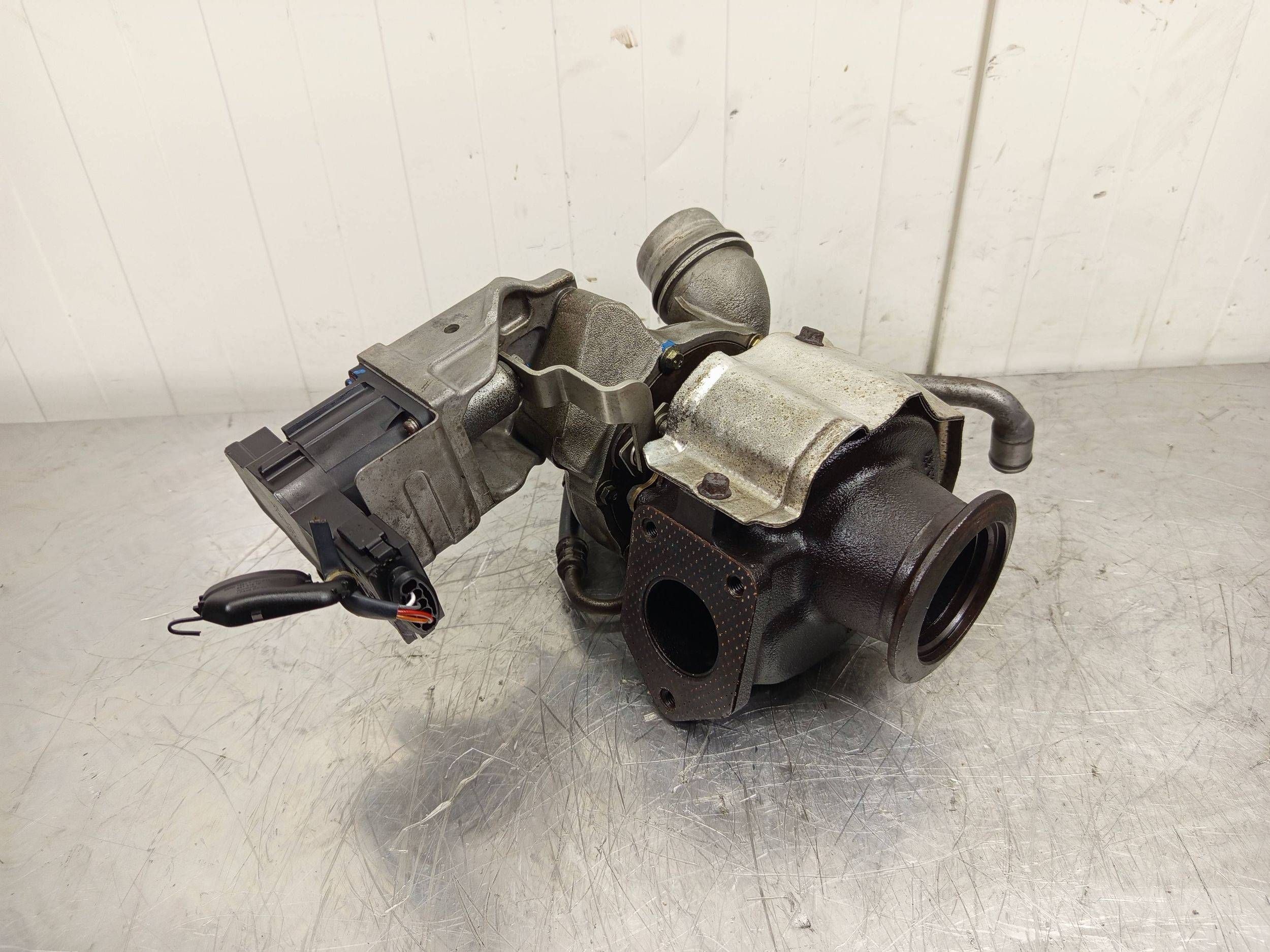 BMW E82 E87 E90 E92 E60 E84 X1 E83 X3 2.0d N47 177KM турбина 724779