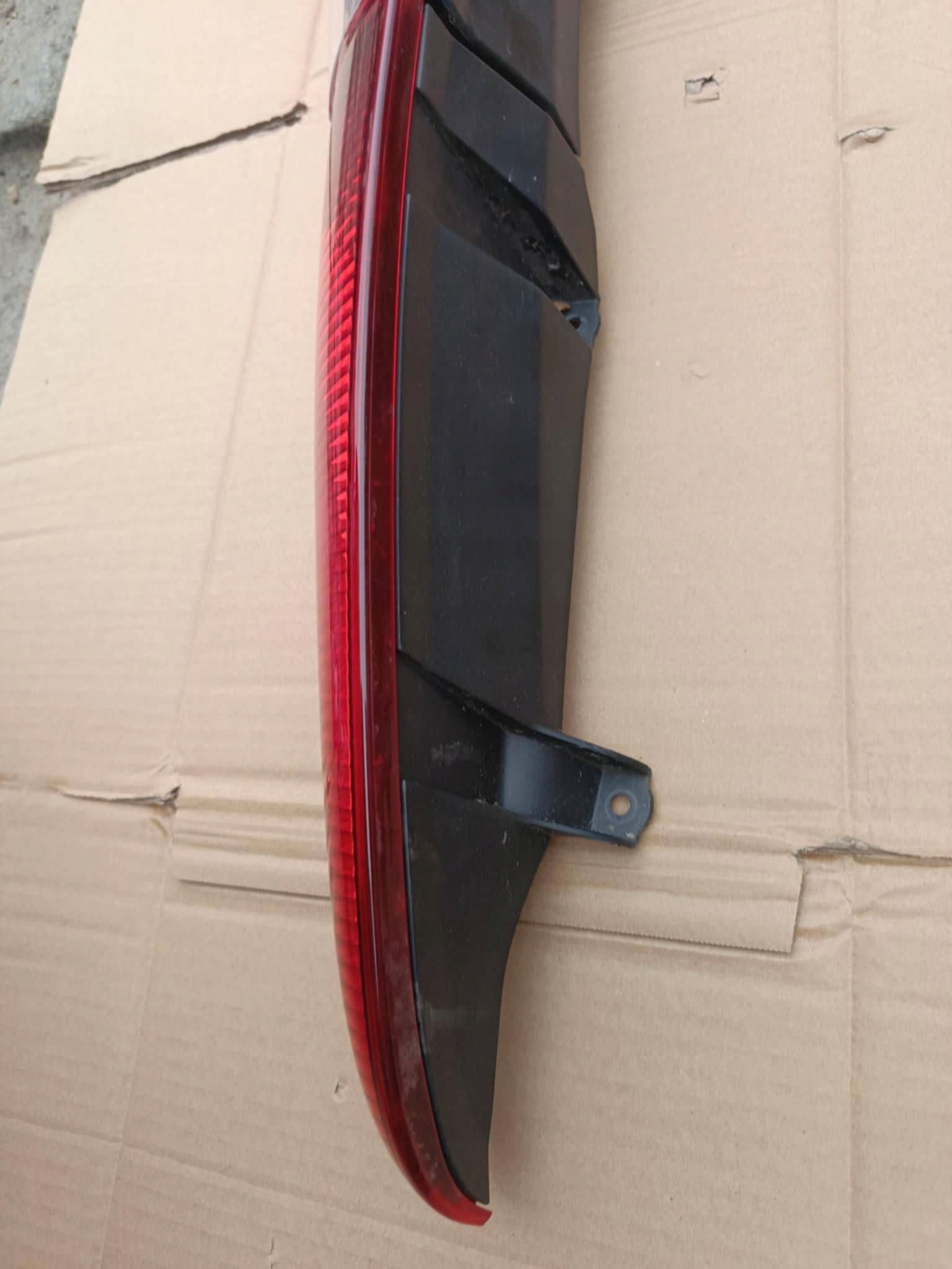 фонарь правый renault KANGOO II РЕСТАЙЛИНГ версия