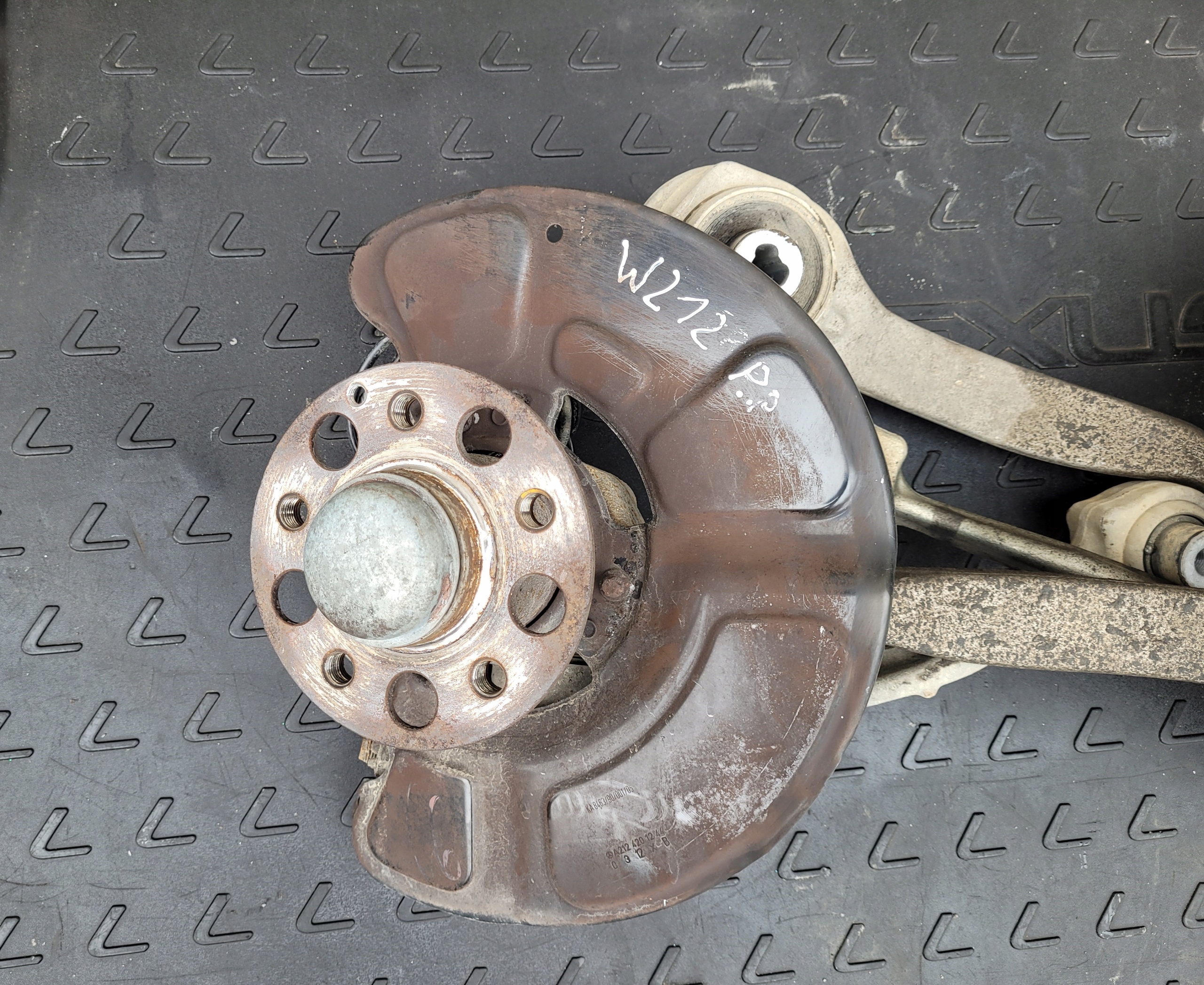 swing front right left MERCEDES W212 E300 2.2